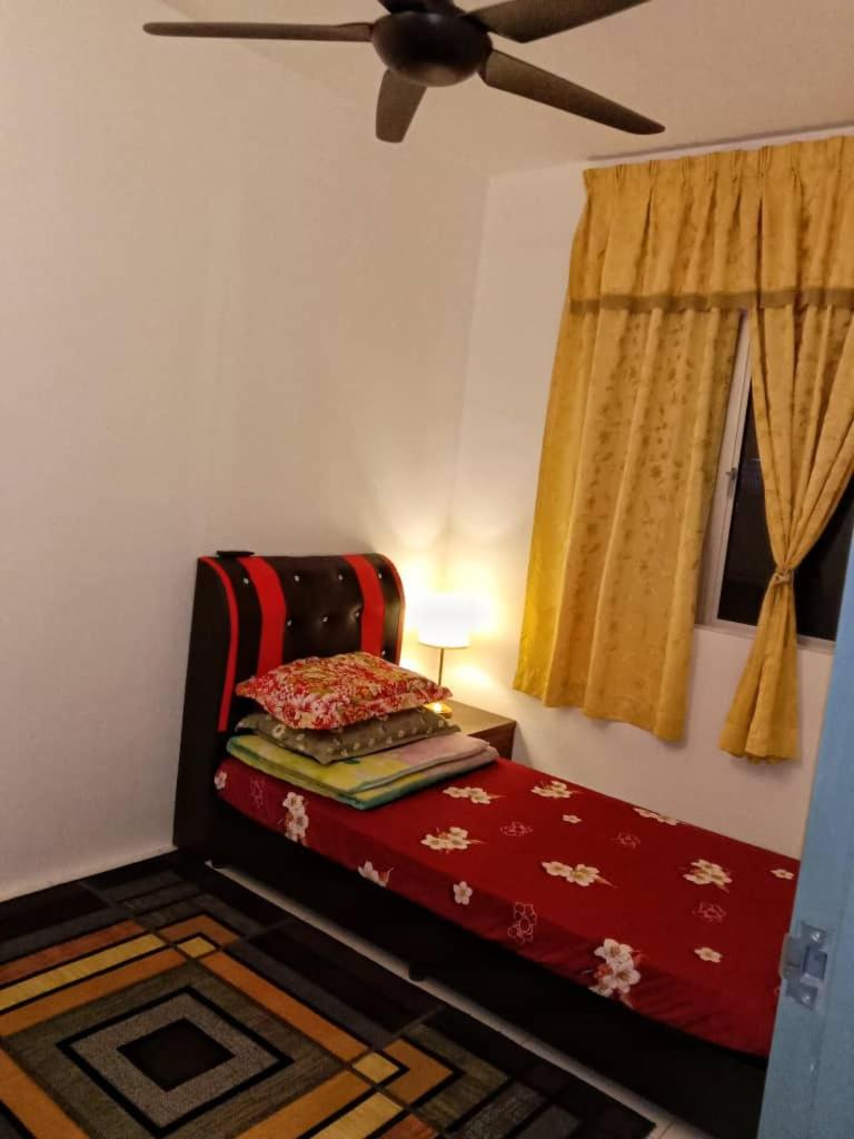 AWANA HOMESTAY