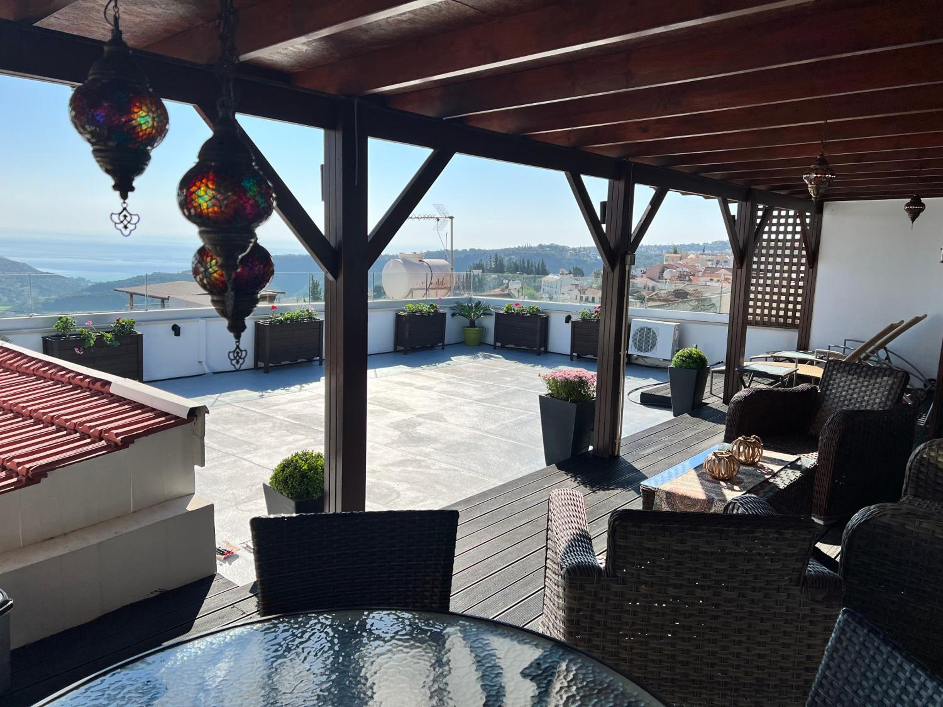 'I Folia' Village house with roof garden and terrace