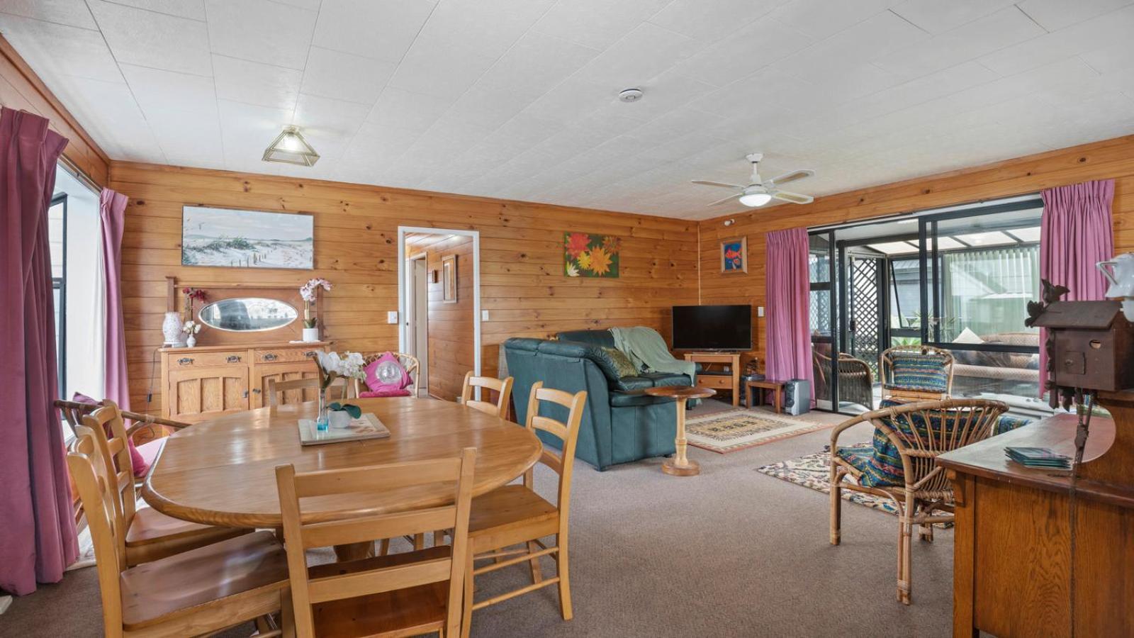 Beachglen - Snells Beach Holiday Home view 2
