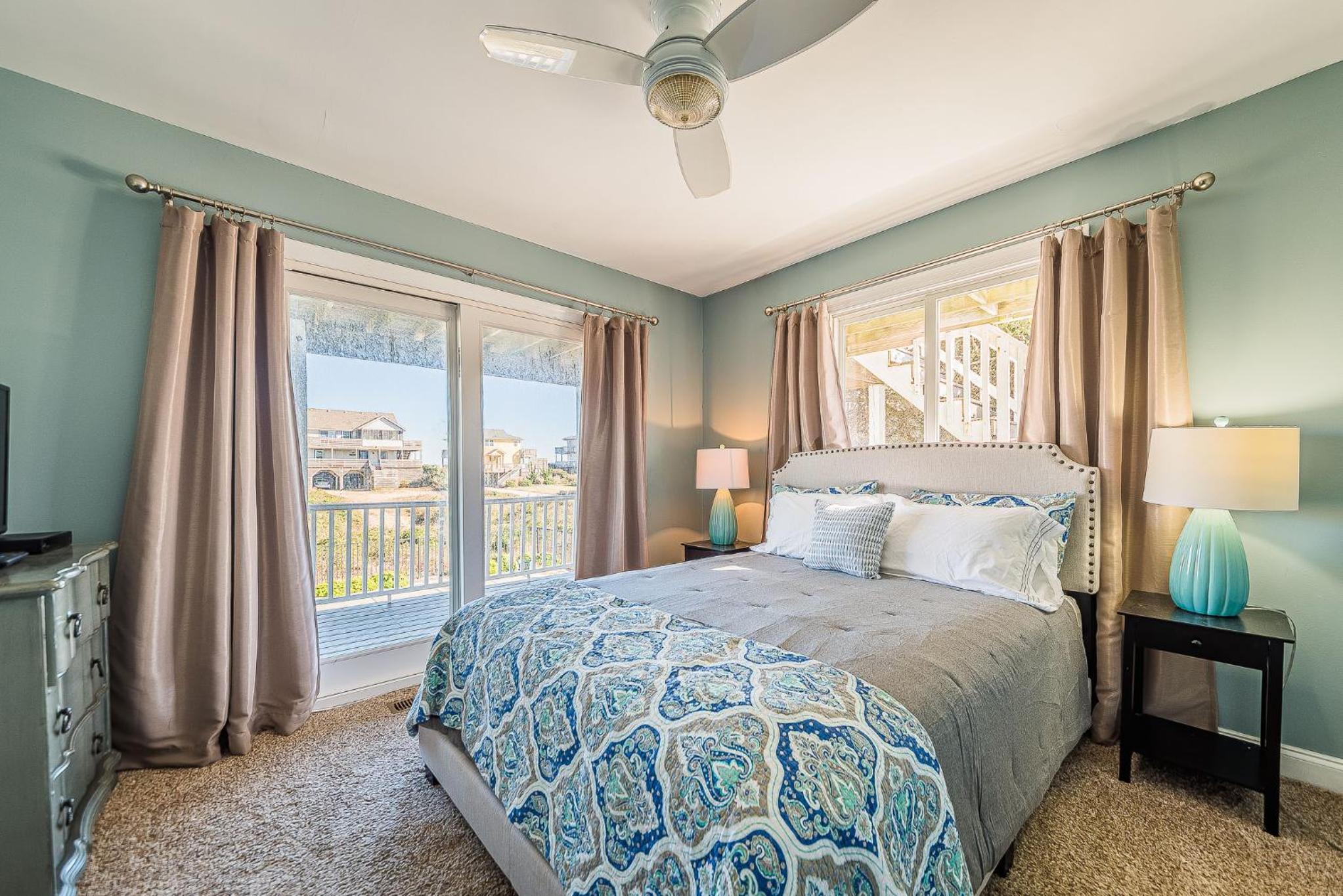 Arcadia - Duck, Caffey's Inlet, Ocean Views, 50 Yards to Beach, Pool, Pets OK, Cul-de-sac Location