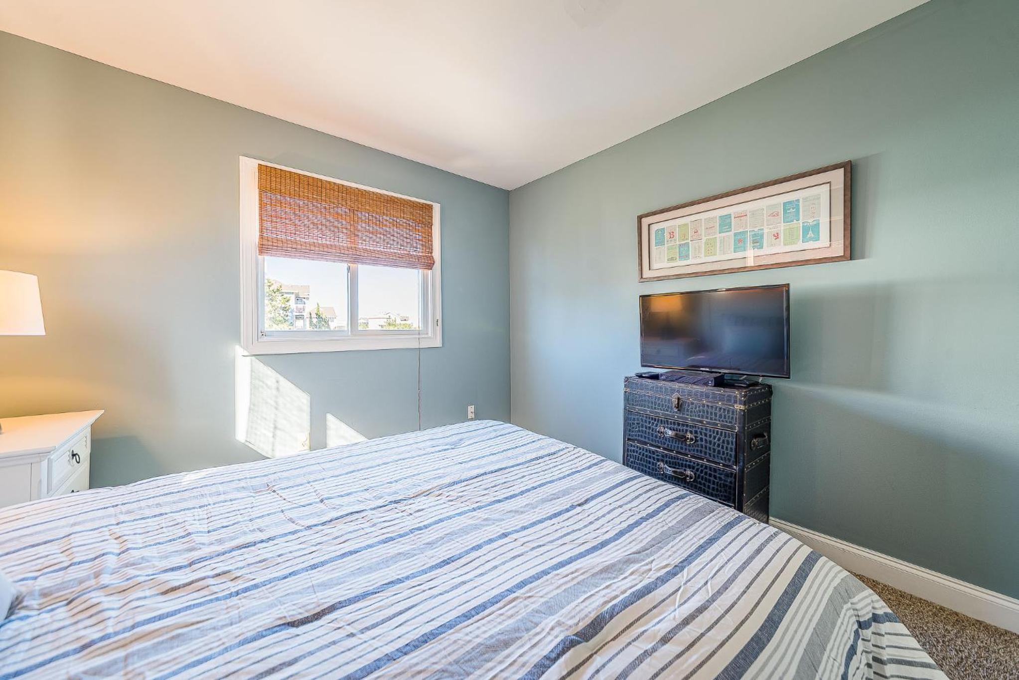 Arcadia - Duck, Caffey's Inlet, Ocean Views, 50 Yards to Beach, Pool, Pets OK, Cul-de-sac Location
