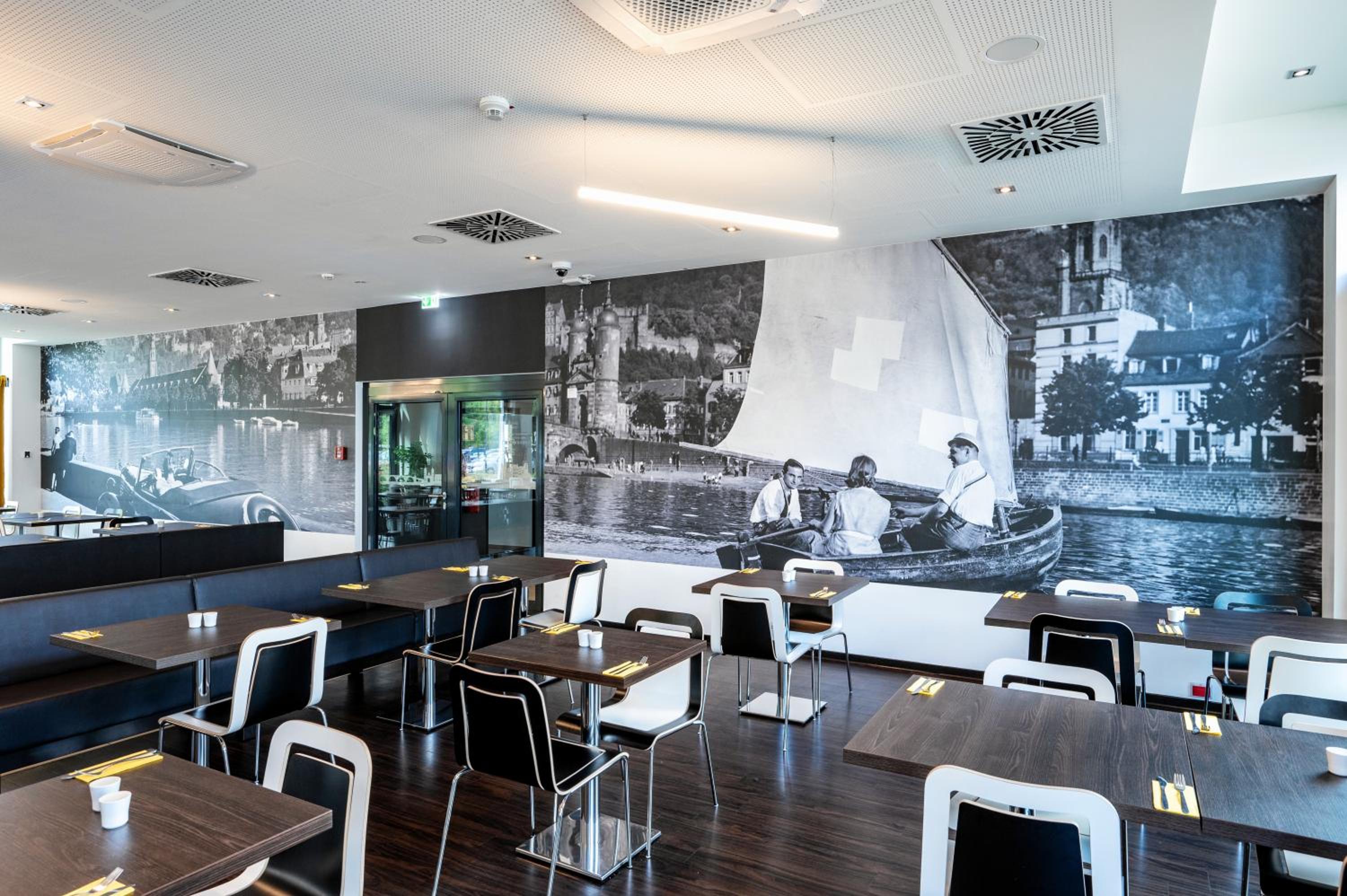 Staycity Aparthotels Heidelberg — photo 41
