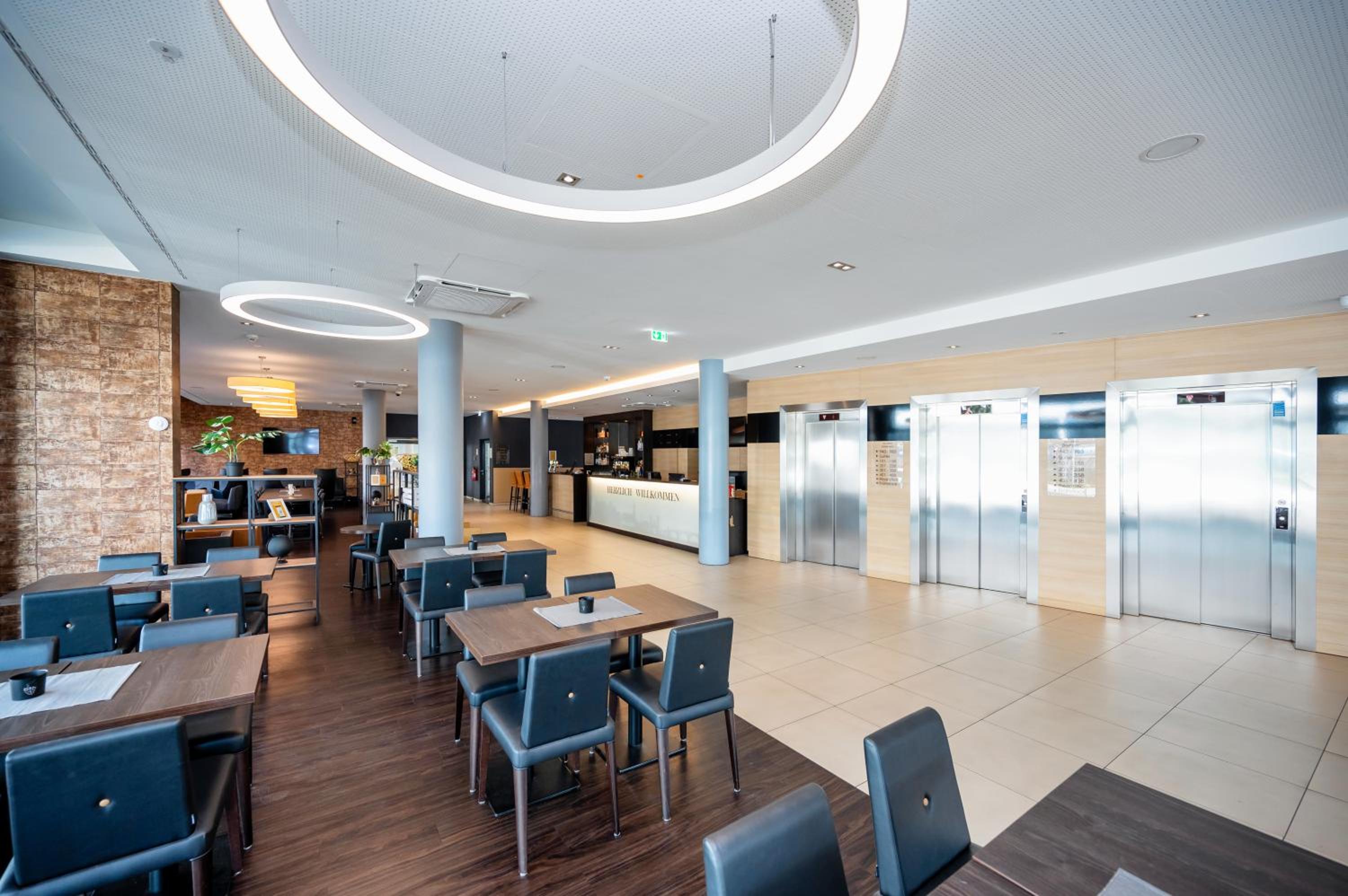 Staycity Aparthotels Heidelberg — photo 56