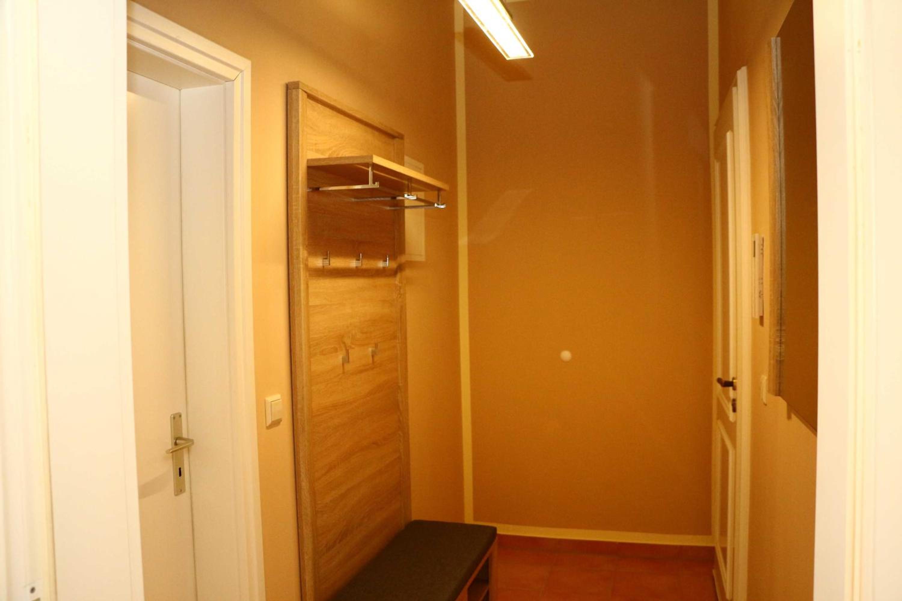 Photo 52