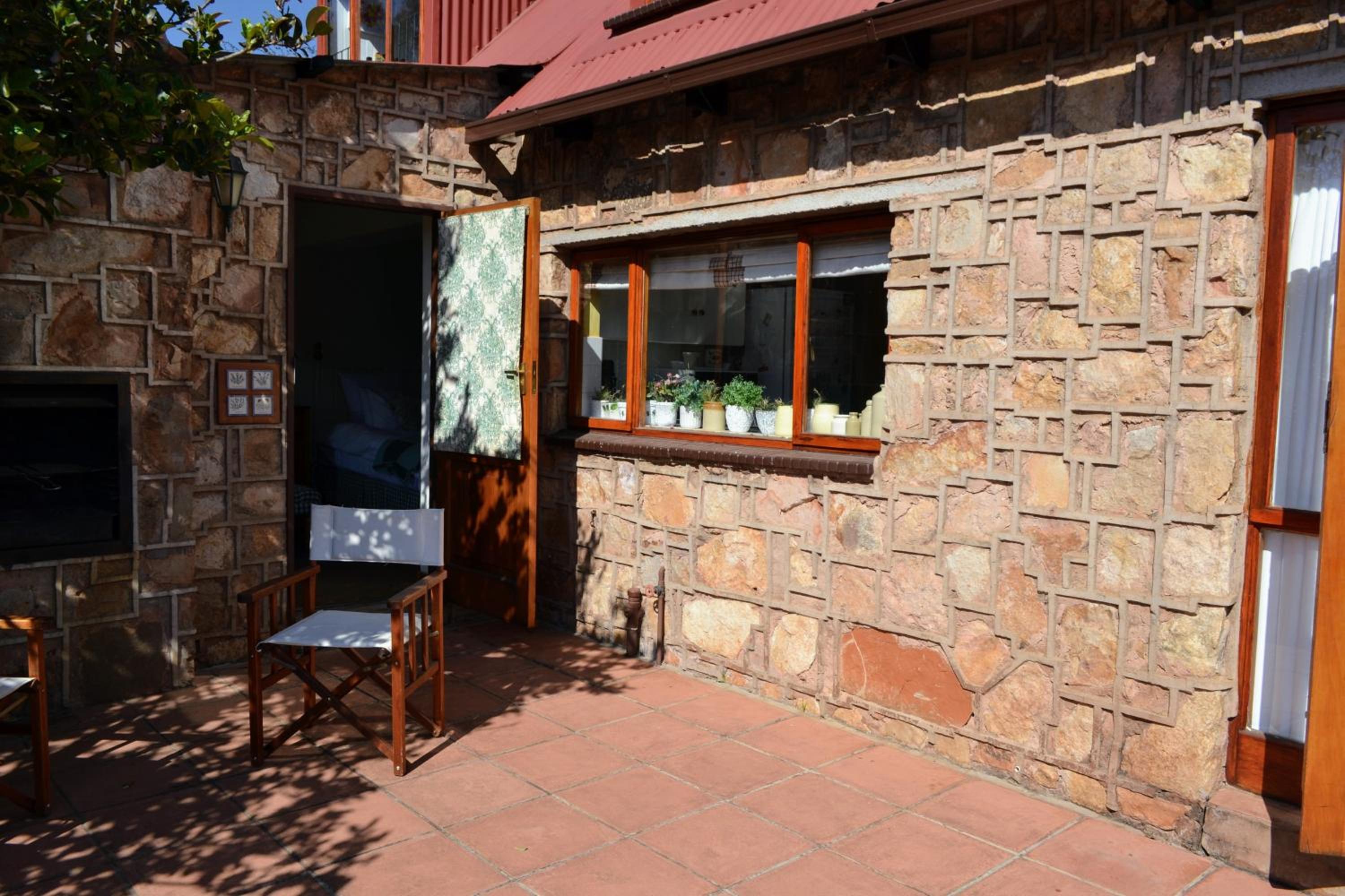 Dullies Cottage