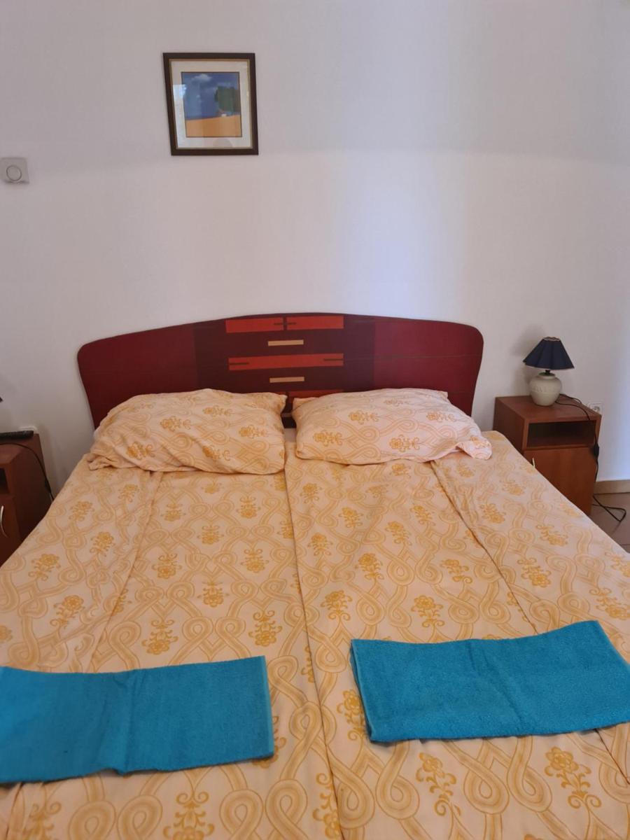Mediterrán Apartman és Vendégház view 5