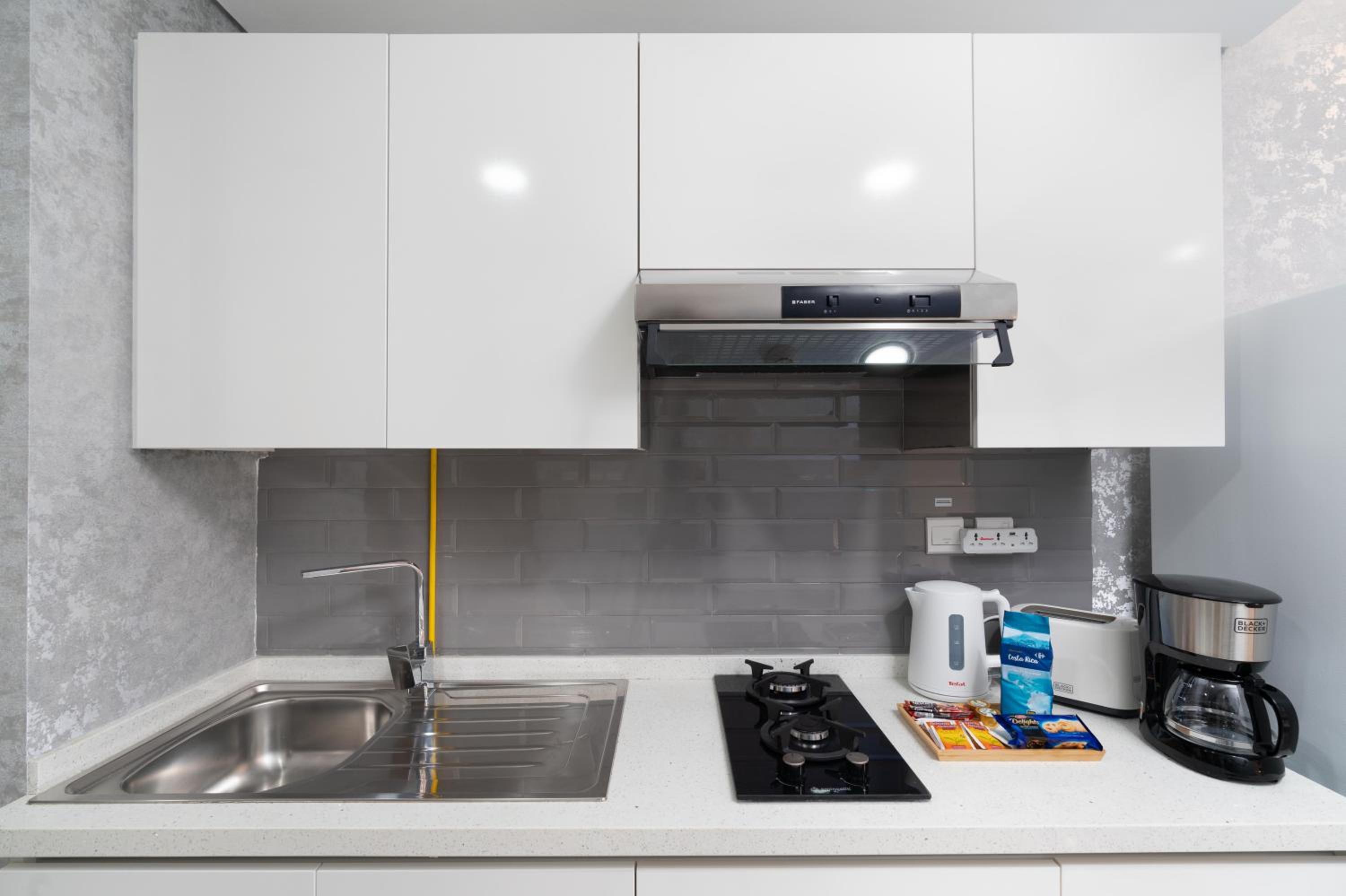 GlobalStay Business Bay Waves Tower Apartments Dubai