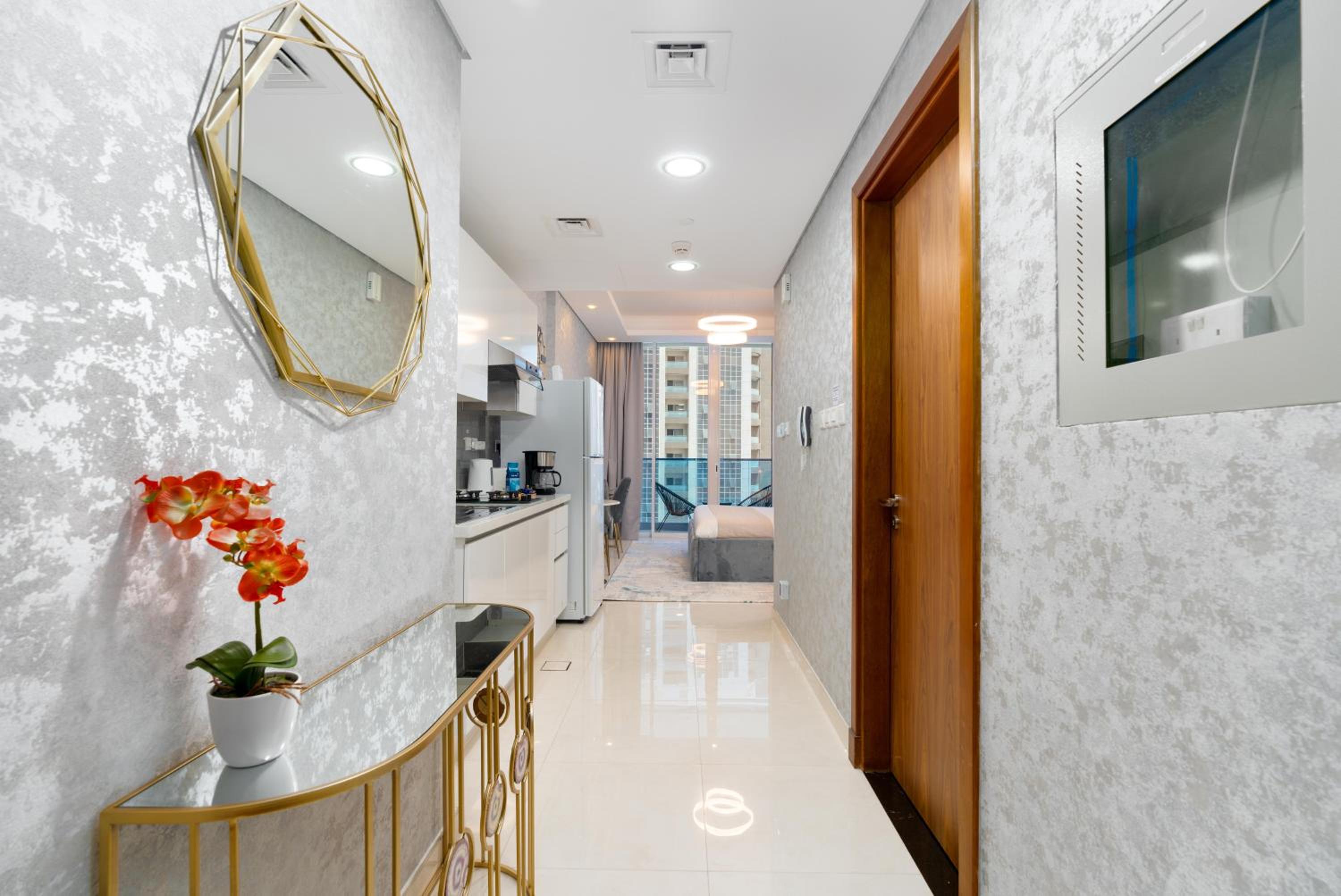GlobalStay Business Bay Waves Tower Apartments Dubai