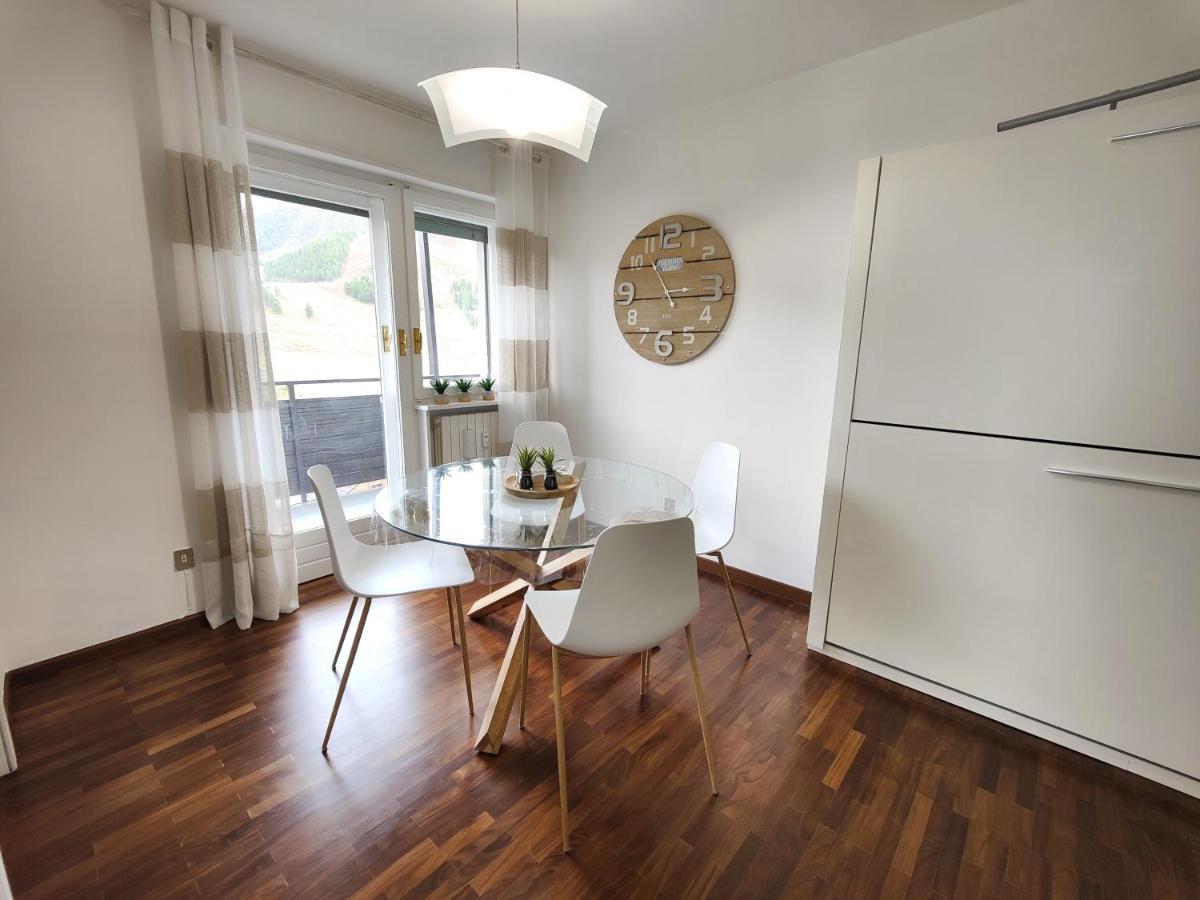 Hostdomus - Blue Sky Apartment view 3