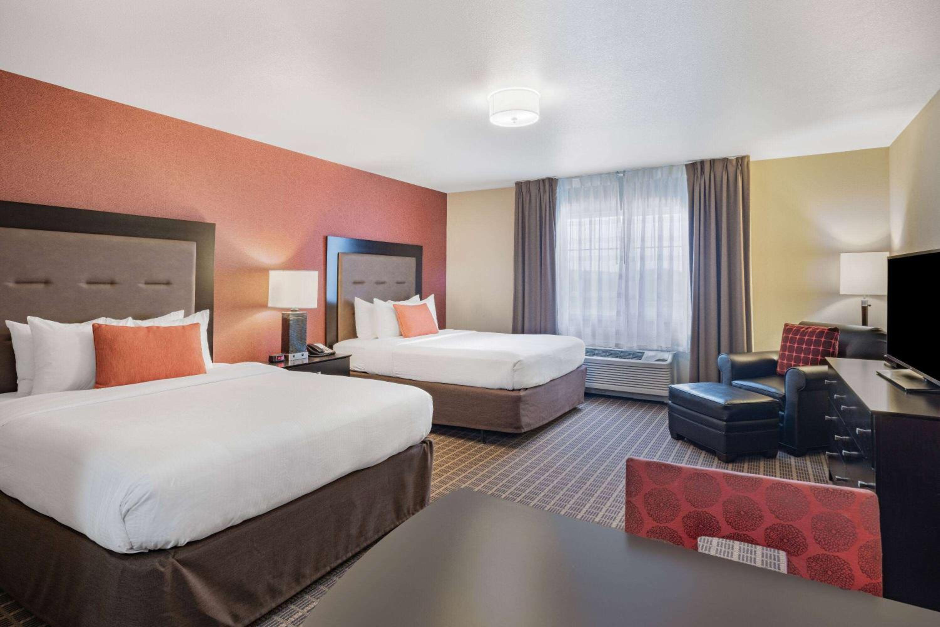 Hawthorn Extended Stay by Wyndham Dickinson
