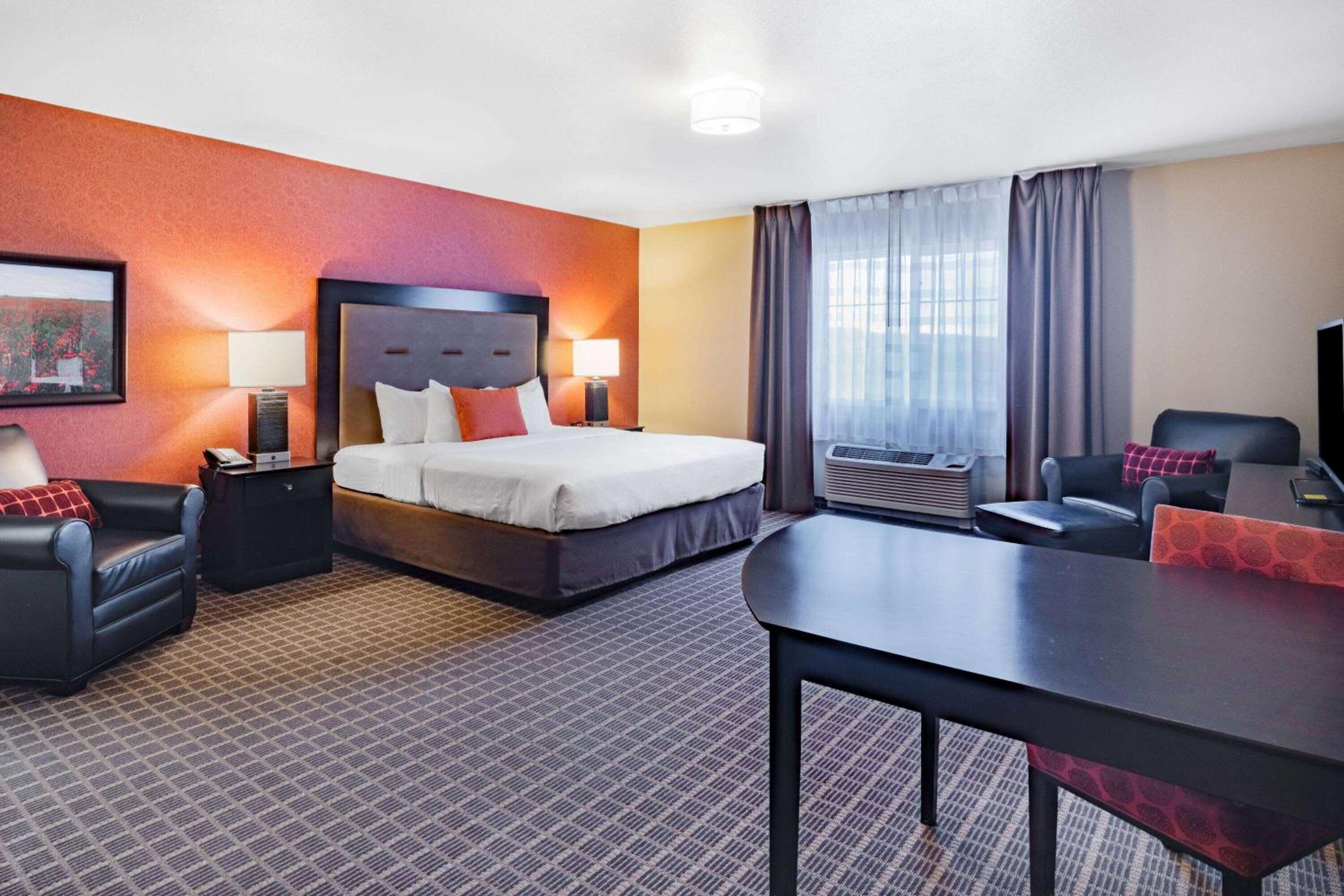 Hawthorn Extended Stay by Wyndham Dickinson