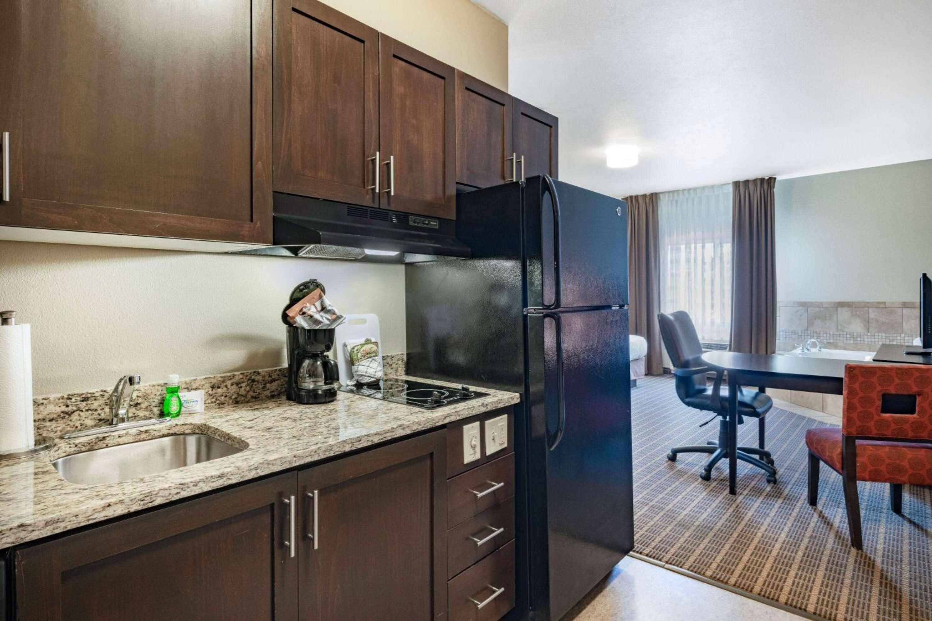 Hawthorn Extended Stay by Wyndham Dickinson