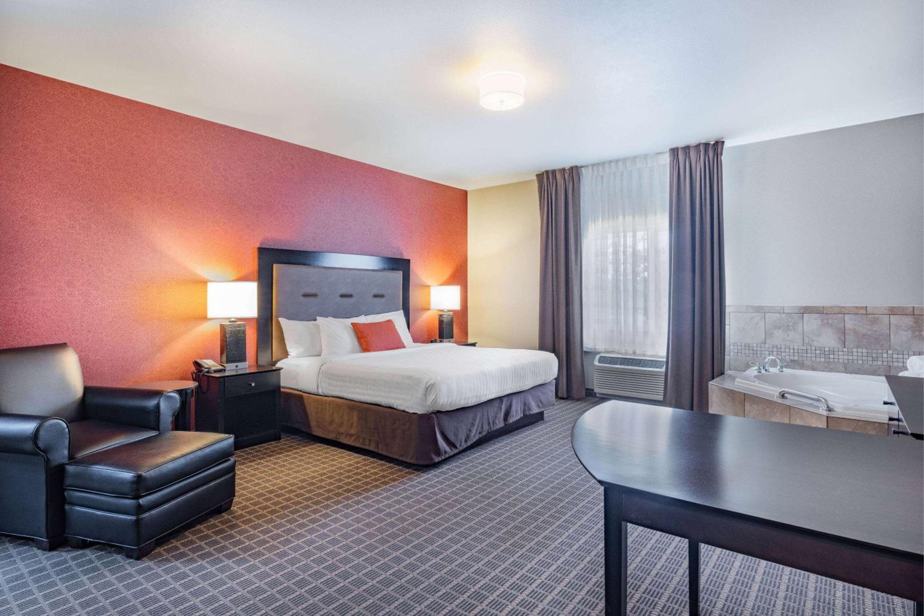 Hawthorn Extended Stay by Wyndham Dickinson