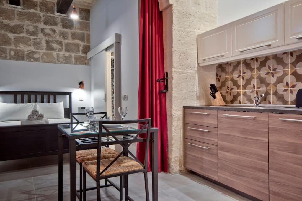 Old Lodge Apartment 2 by Vallettastay view 5