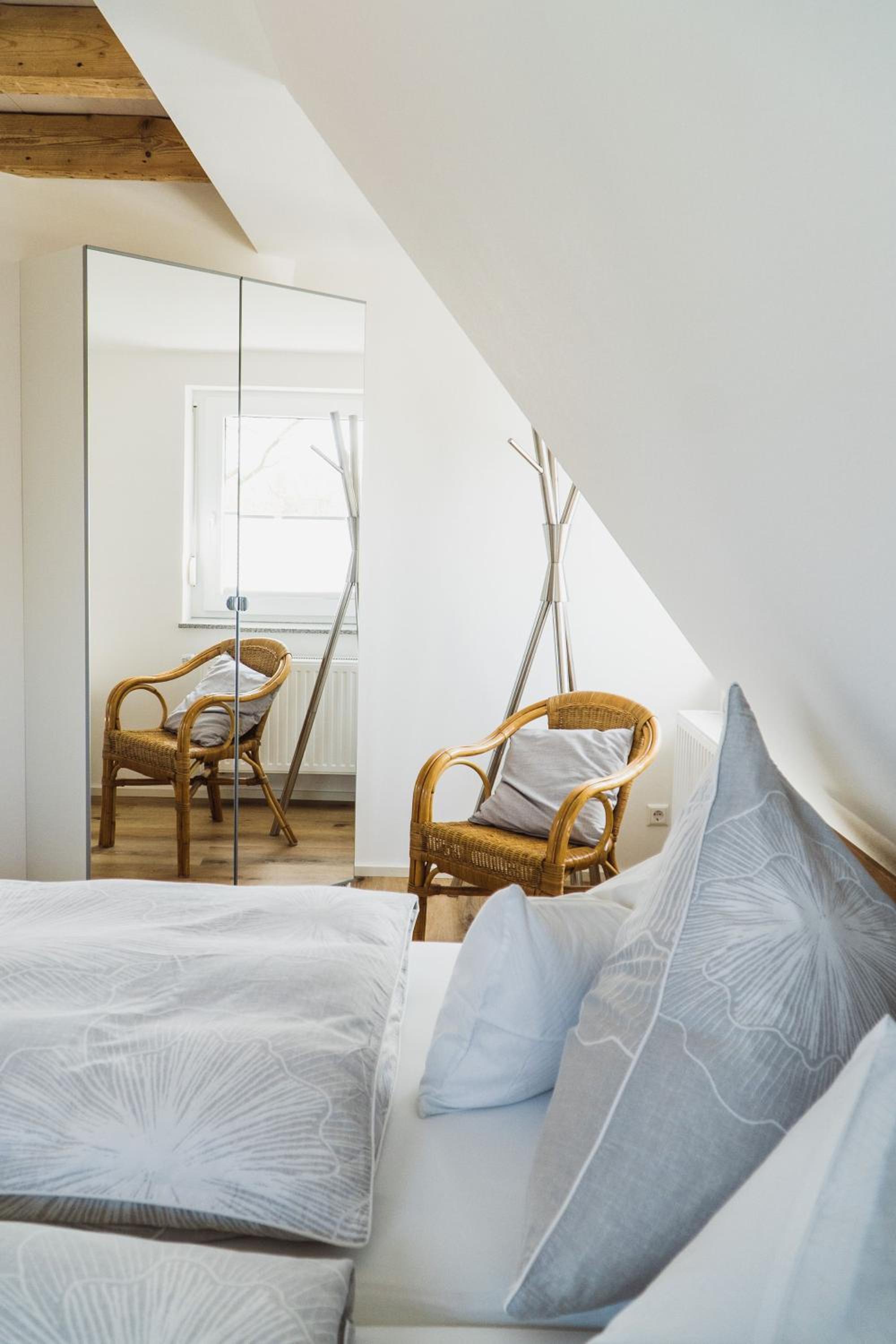 Wohnen auf Zeit in Weingarten en Weingarten — hotel room