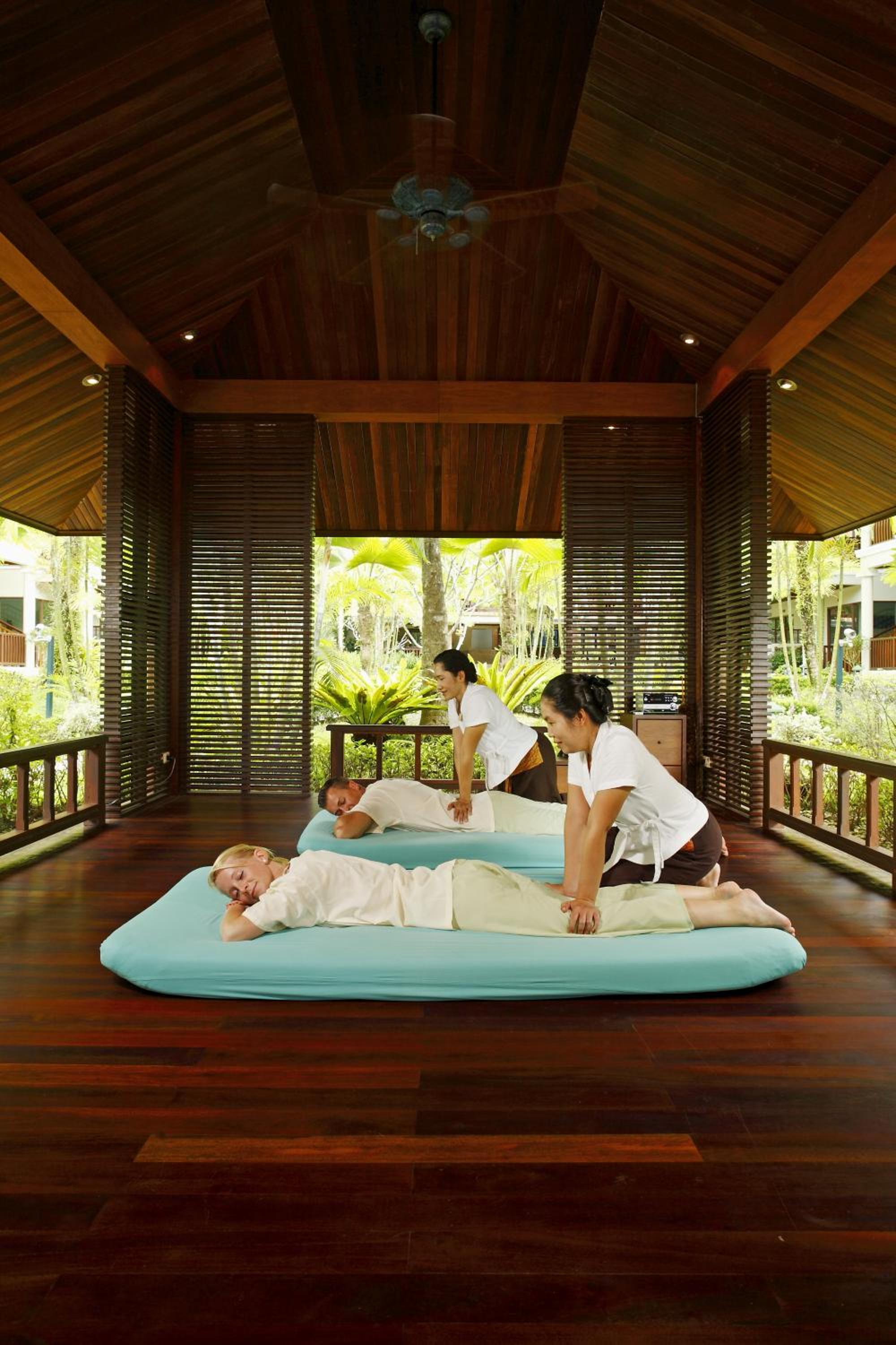 Khaolak Bayfront Resort