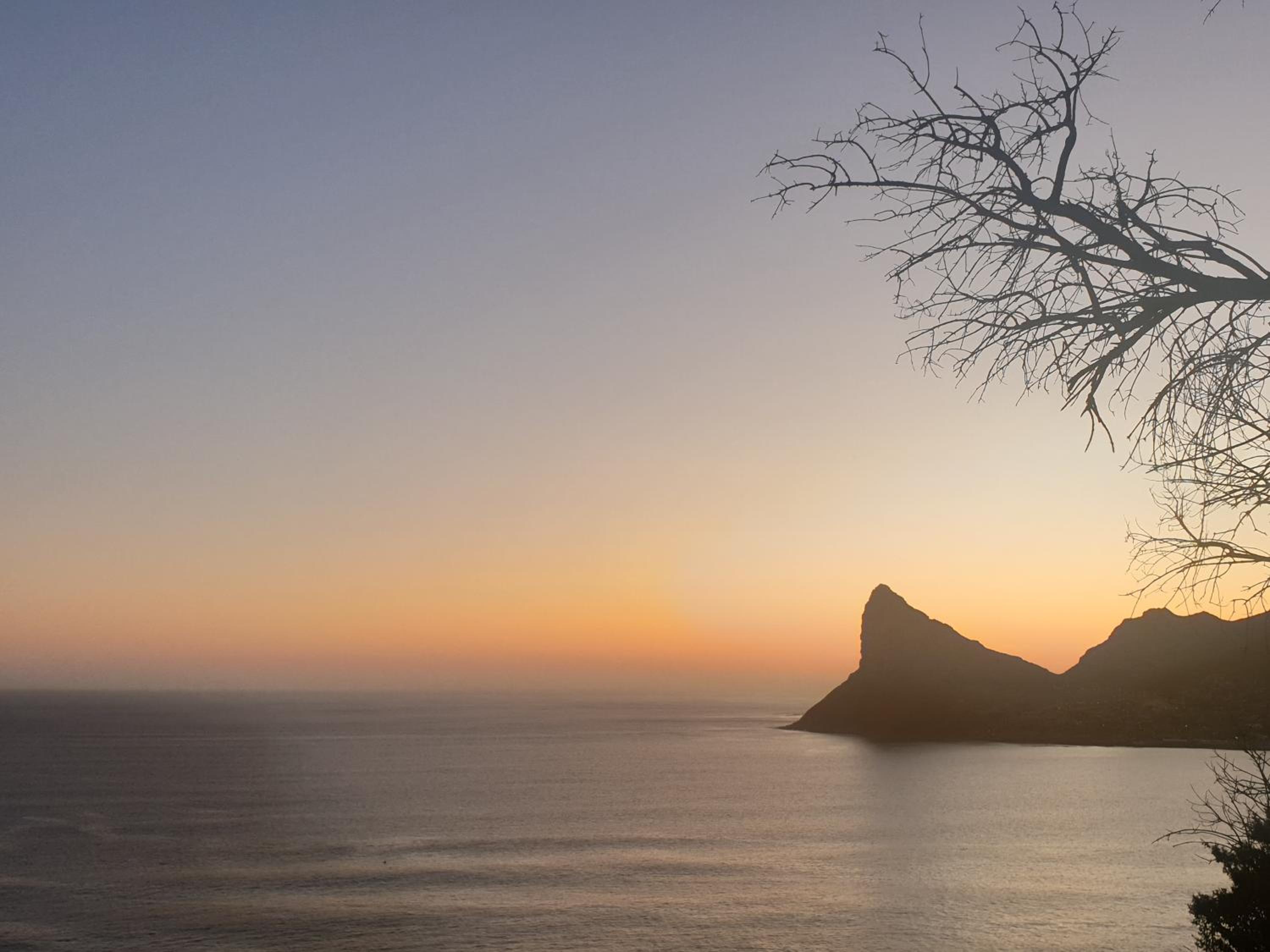 'Eye 2 SA' where 3 sides mountain meets the Atlantic - Hout Bay