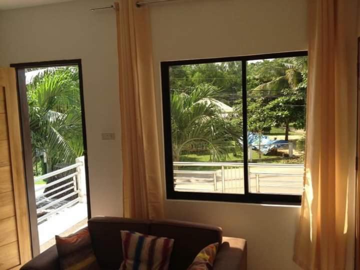 Pingarons Apartelle view 4