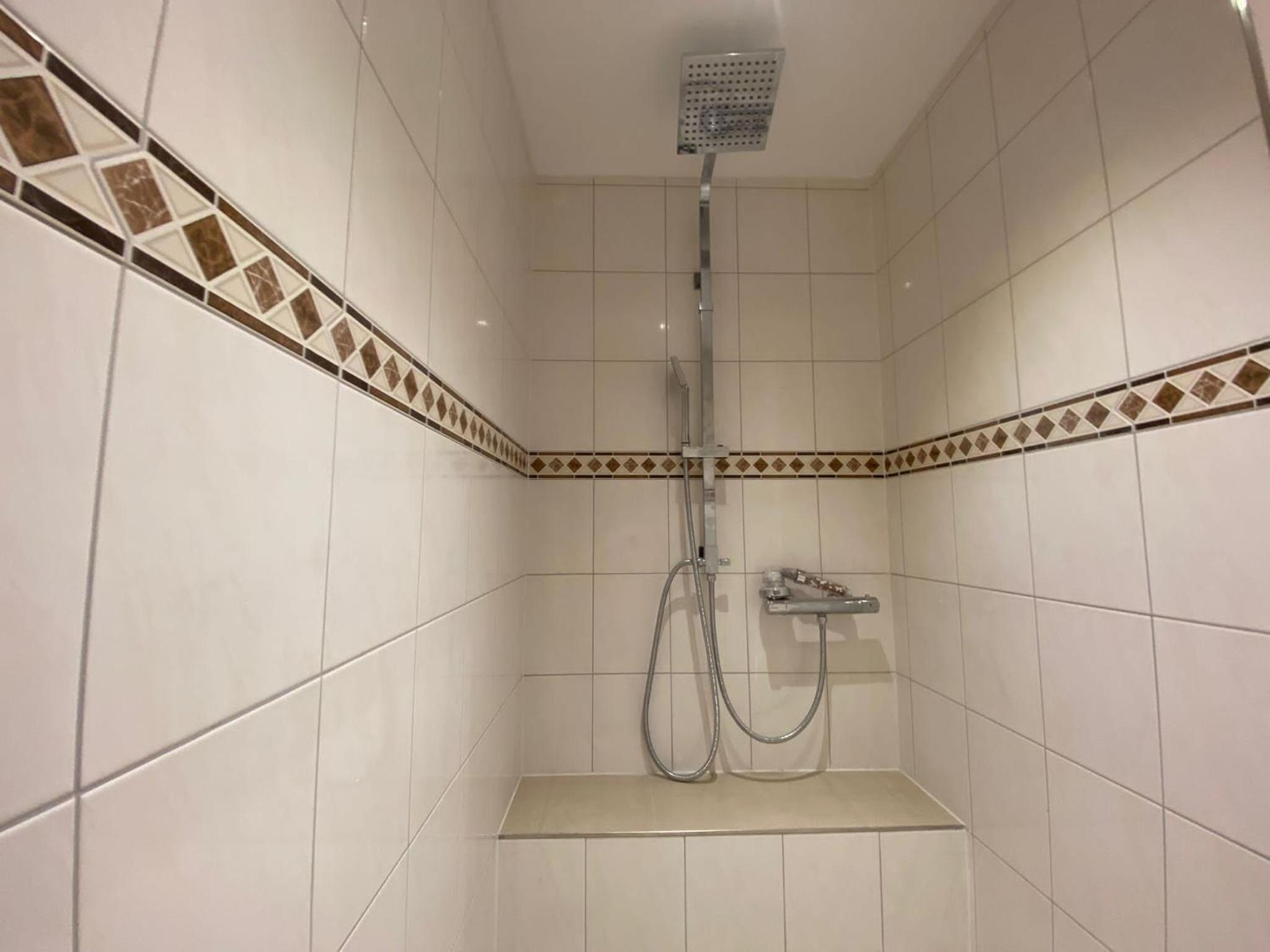 Ferienwohnung Gulfhaus, mit Sauna und großem Garten