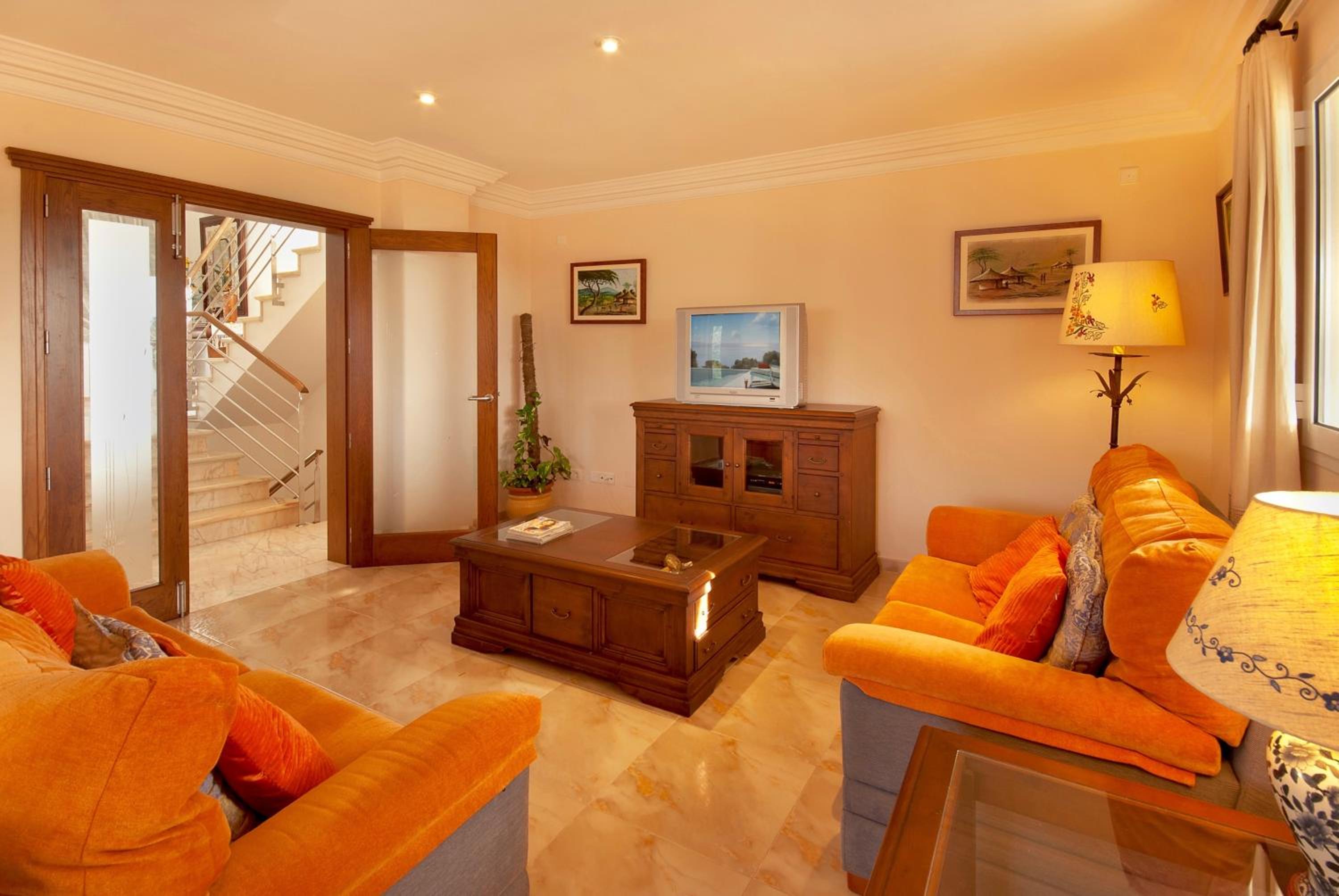 Immaculate Mallorca Villa Las Olas 3 Bedrooms Ideal for Families Couples Alcudia
