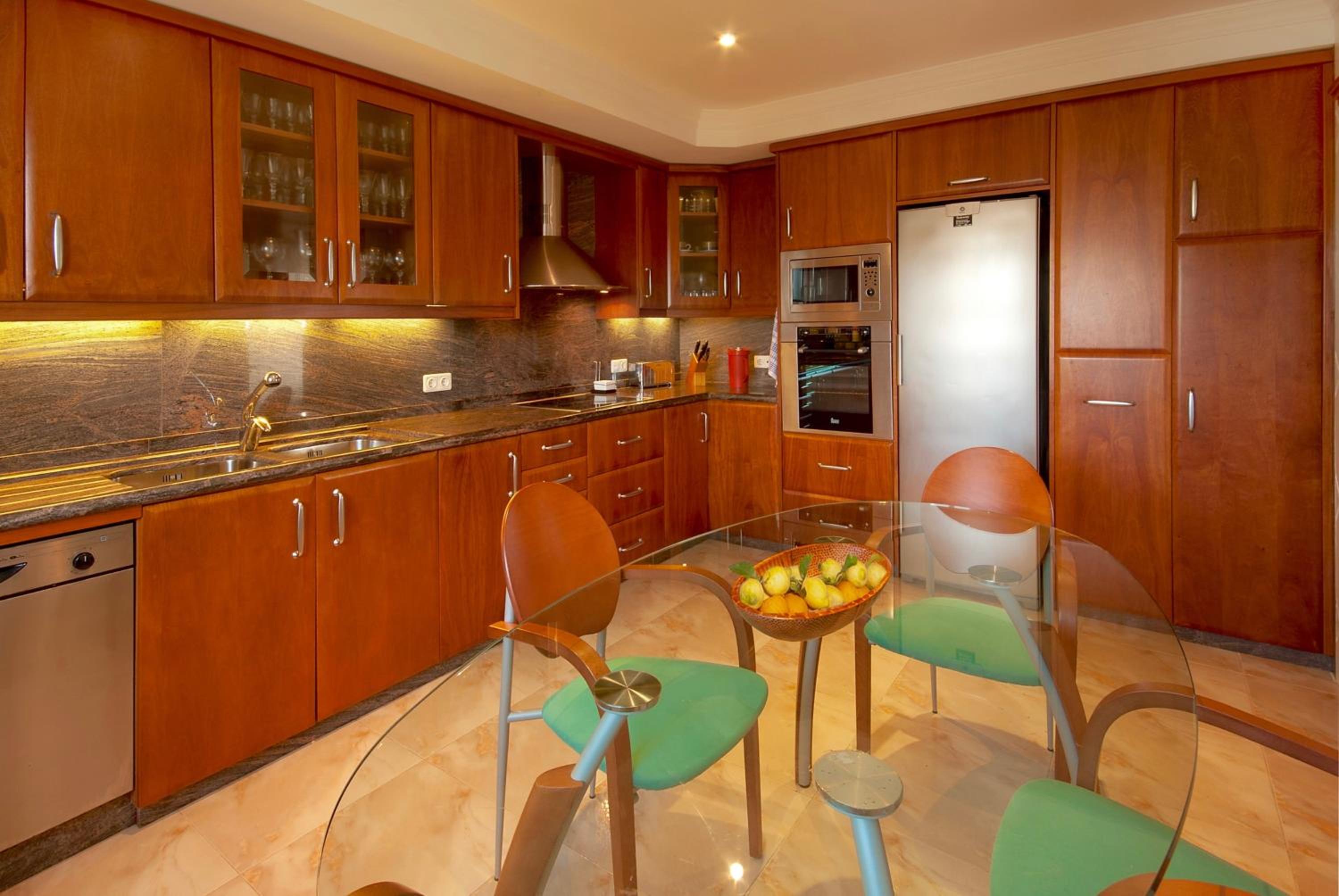 Immaculate Mallorca Villa Las Olas 3 Bedrooms Ideal for Families Couples Alcudia