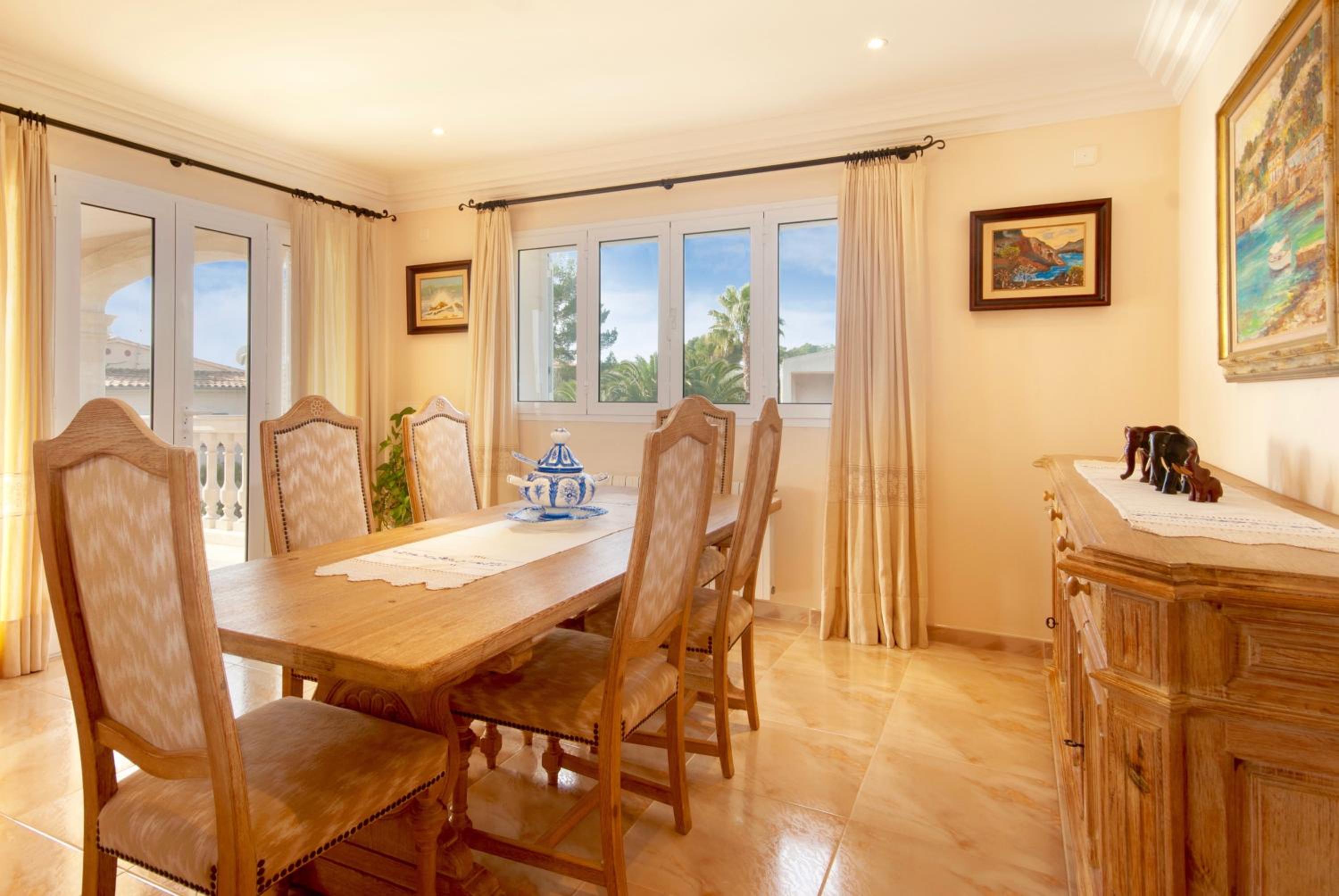 Immaculate Mallorca Villa Las Olas 3 Bedrooms Ideal for Families Couples Alcudia
