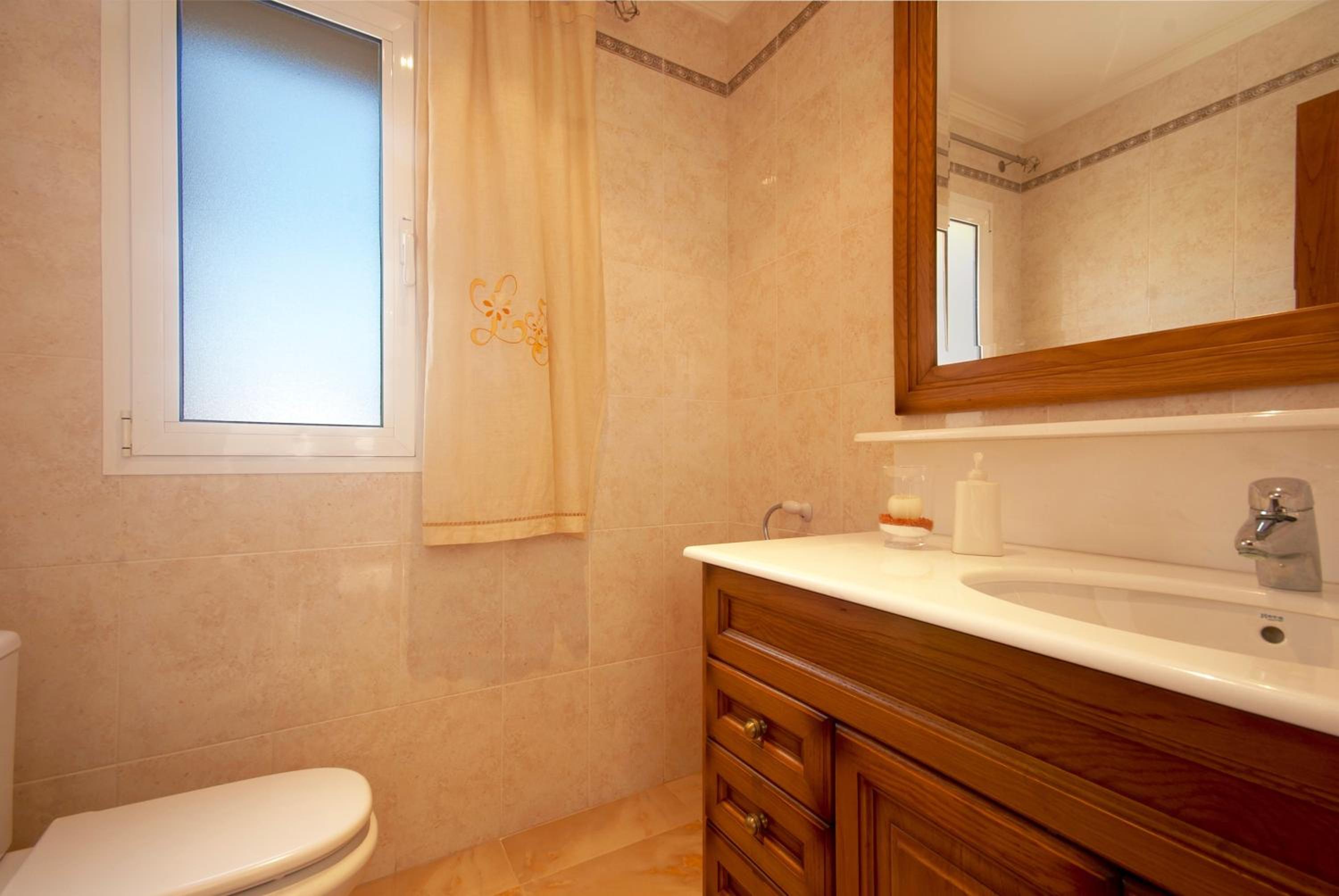 Immaculate Mallorca Villa Las Olas 3 Bedrooms Ideal for Families Couples Alcudia