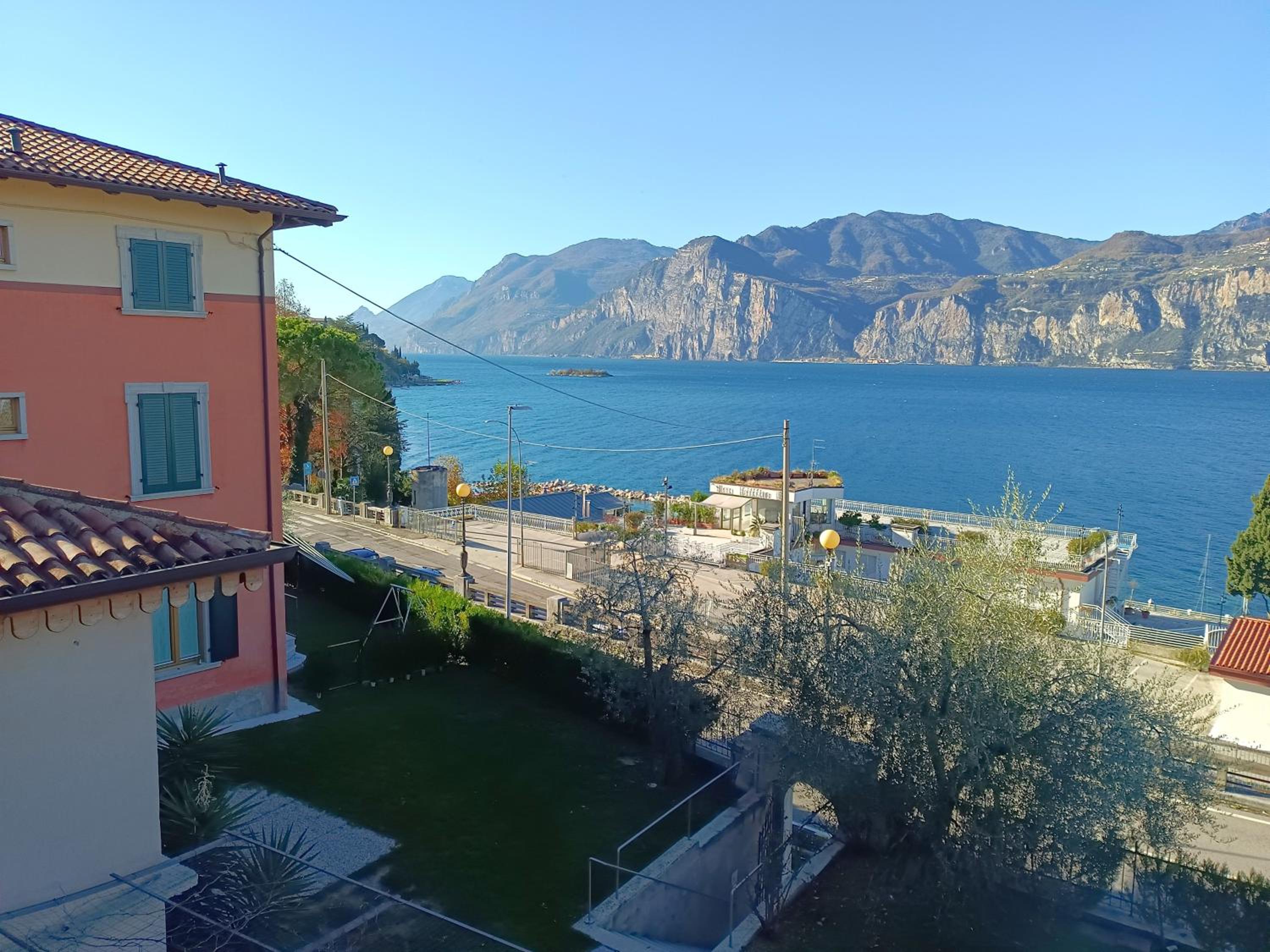 APPARTAMENTI CAPRI MALCESINE