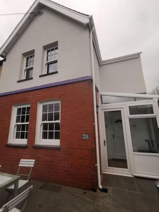Prime location for Snowdon, Family and Dog friendly!