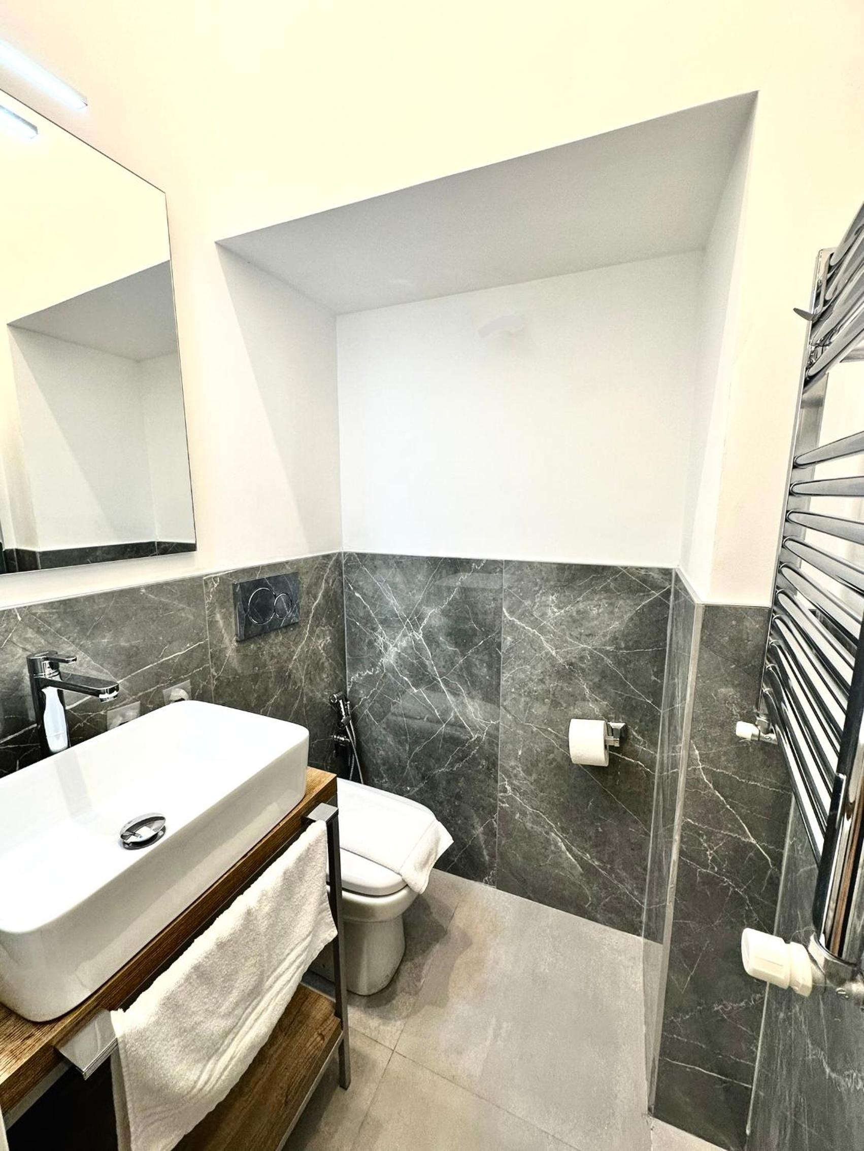 AD Suites Tritone