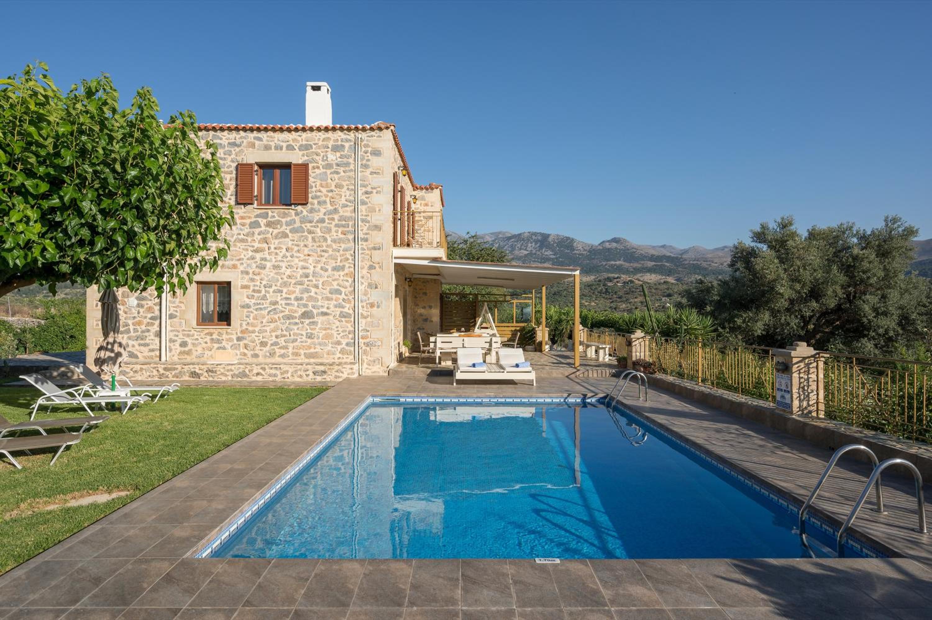 Villa Gianna by PosarelliVillas