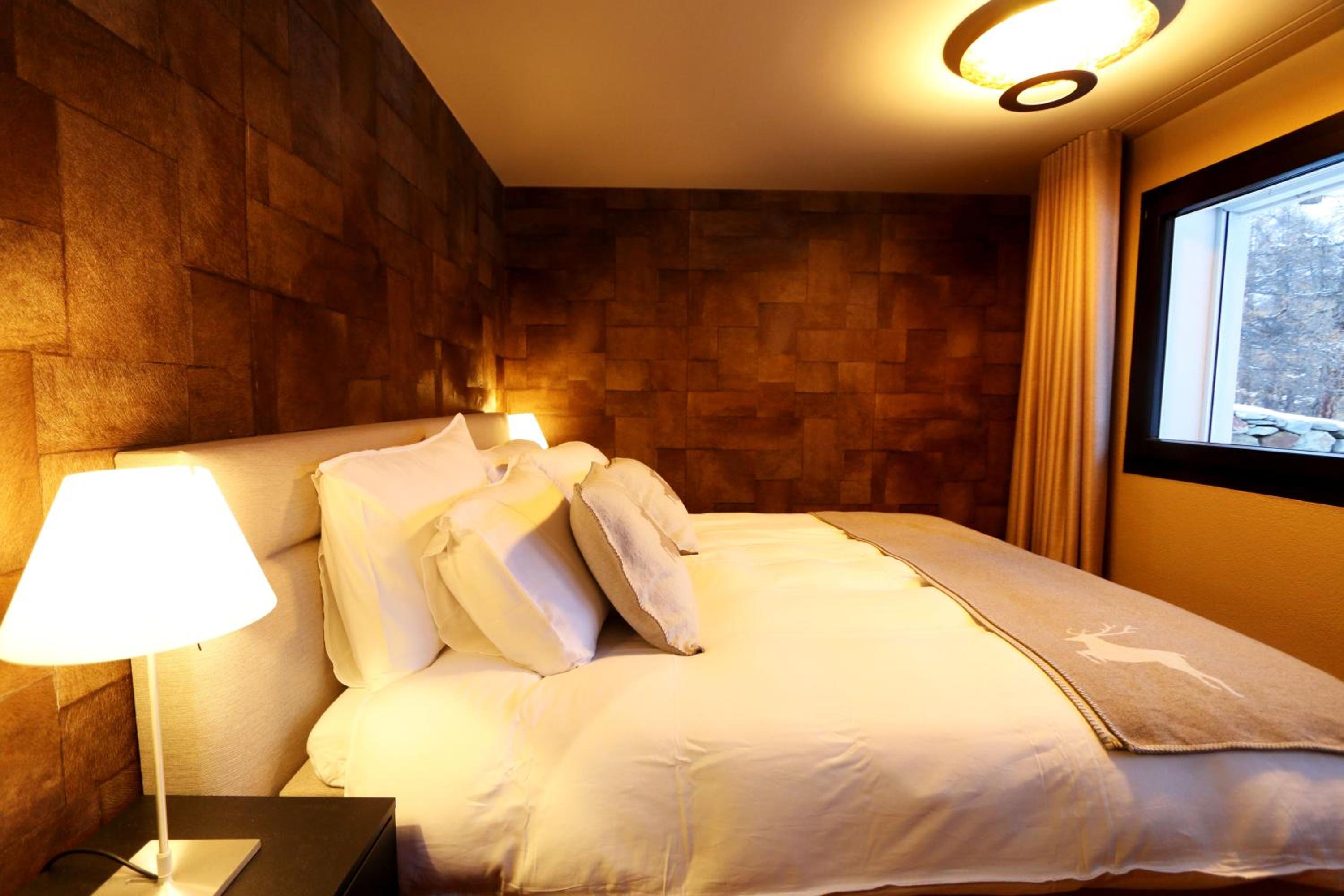 Hollywood 1 - A luxury, comfortable and spacious apartment located directly on the slopes!