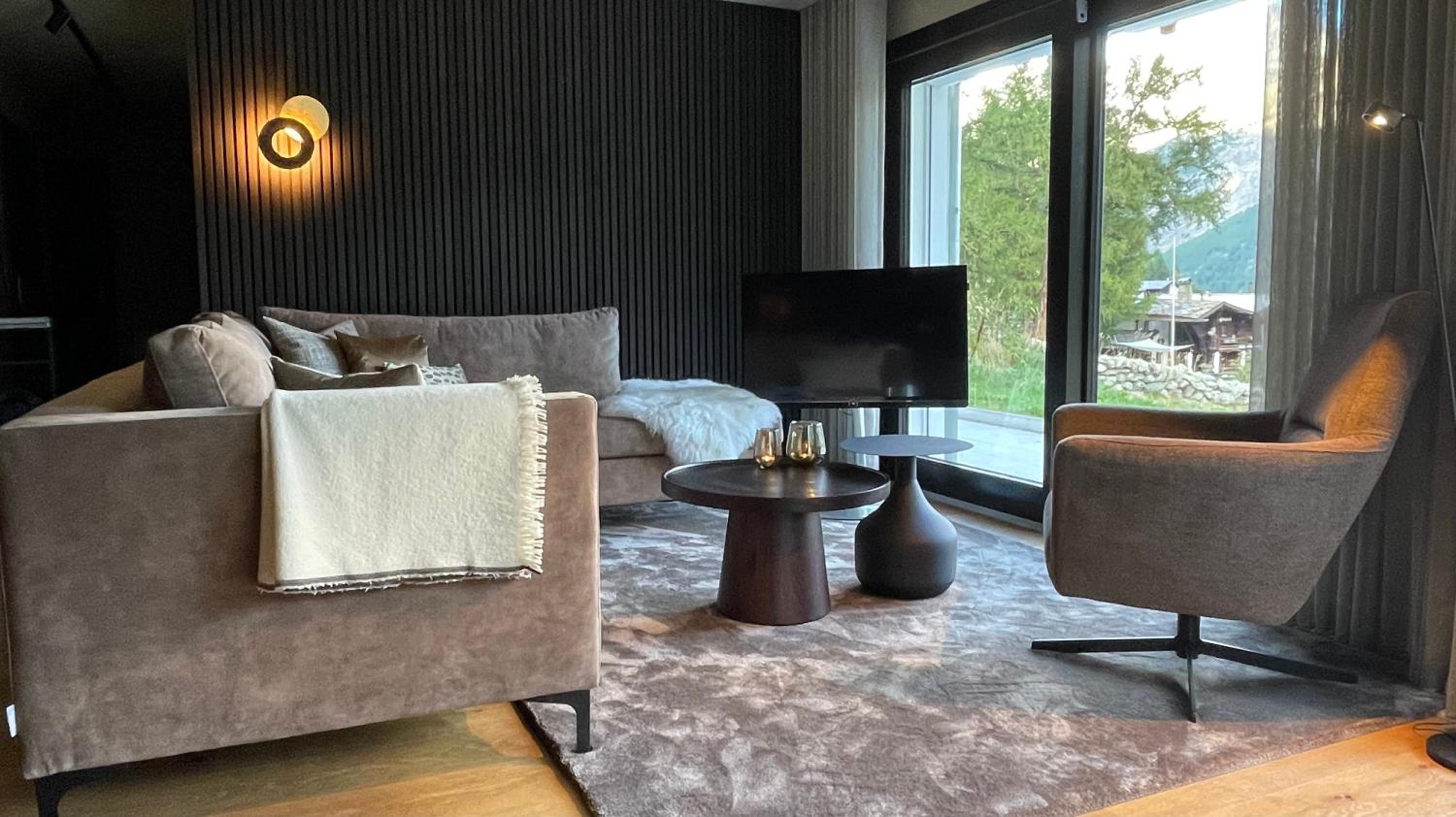 Hollywood 1 - A luxury, comfortable and spacious apartment located directly on the slopes!