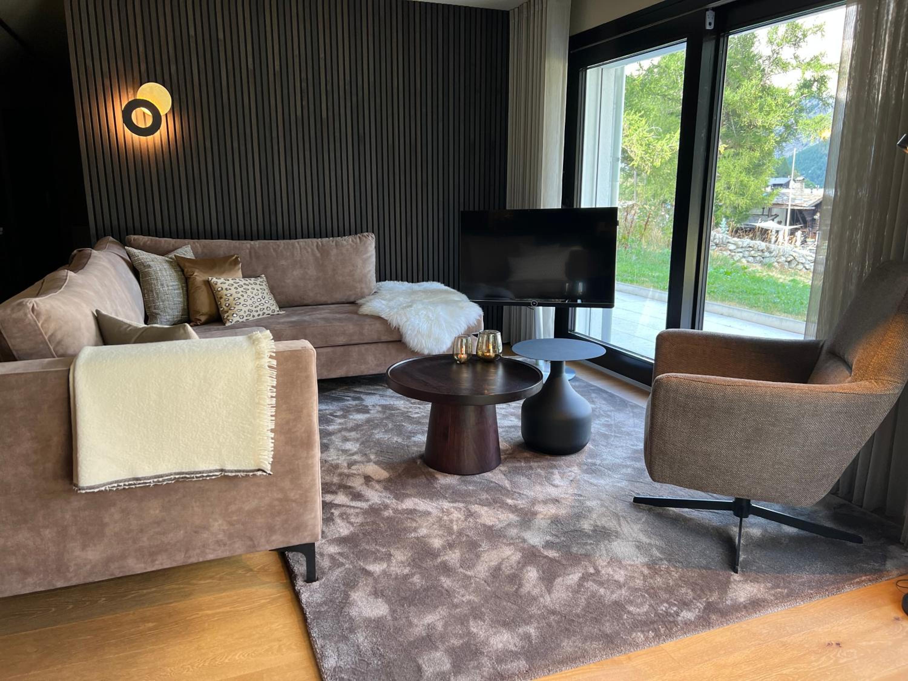 Hollywood 1 - A luxury, comfortable and spacious apartment located directly on the slopes!