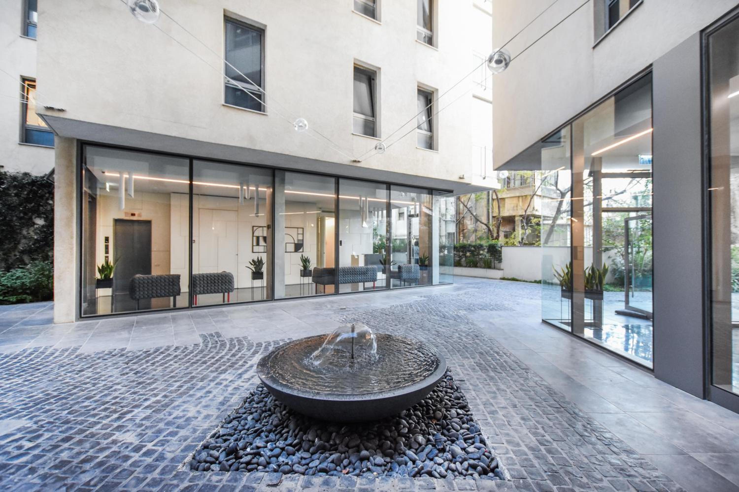 Spacious 3BR Close to Rothschild with MAMAD by HolyGuest view 3