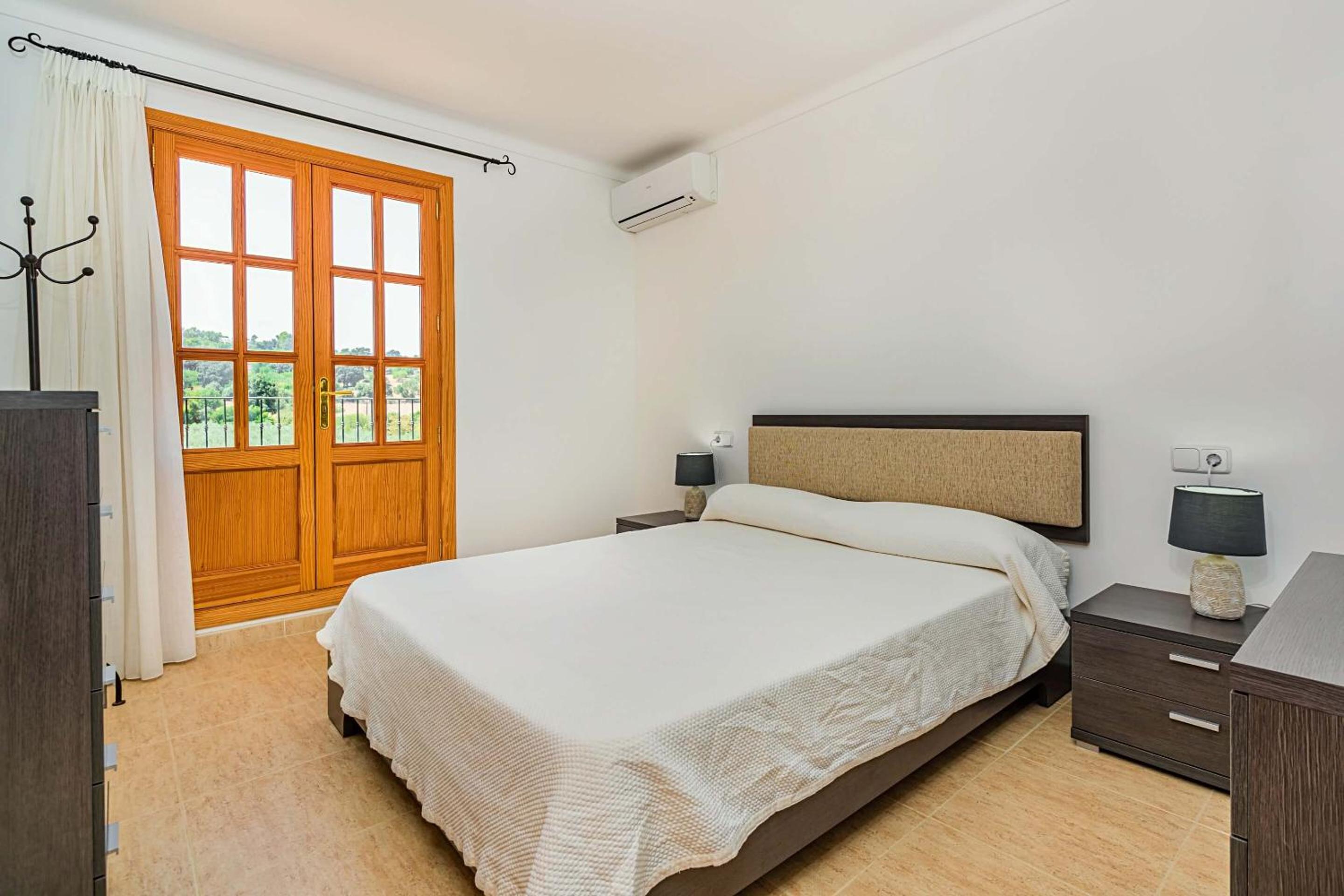 Beautiful Mallorca Villa Lluna Nova 4 Bedrooms Fully AirConditioned Interior Private Pool Sa Pobla