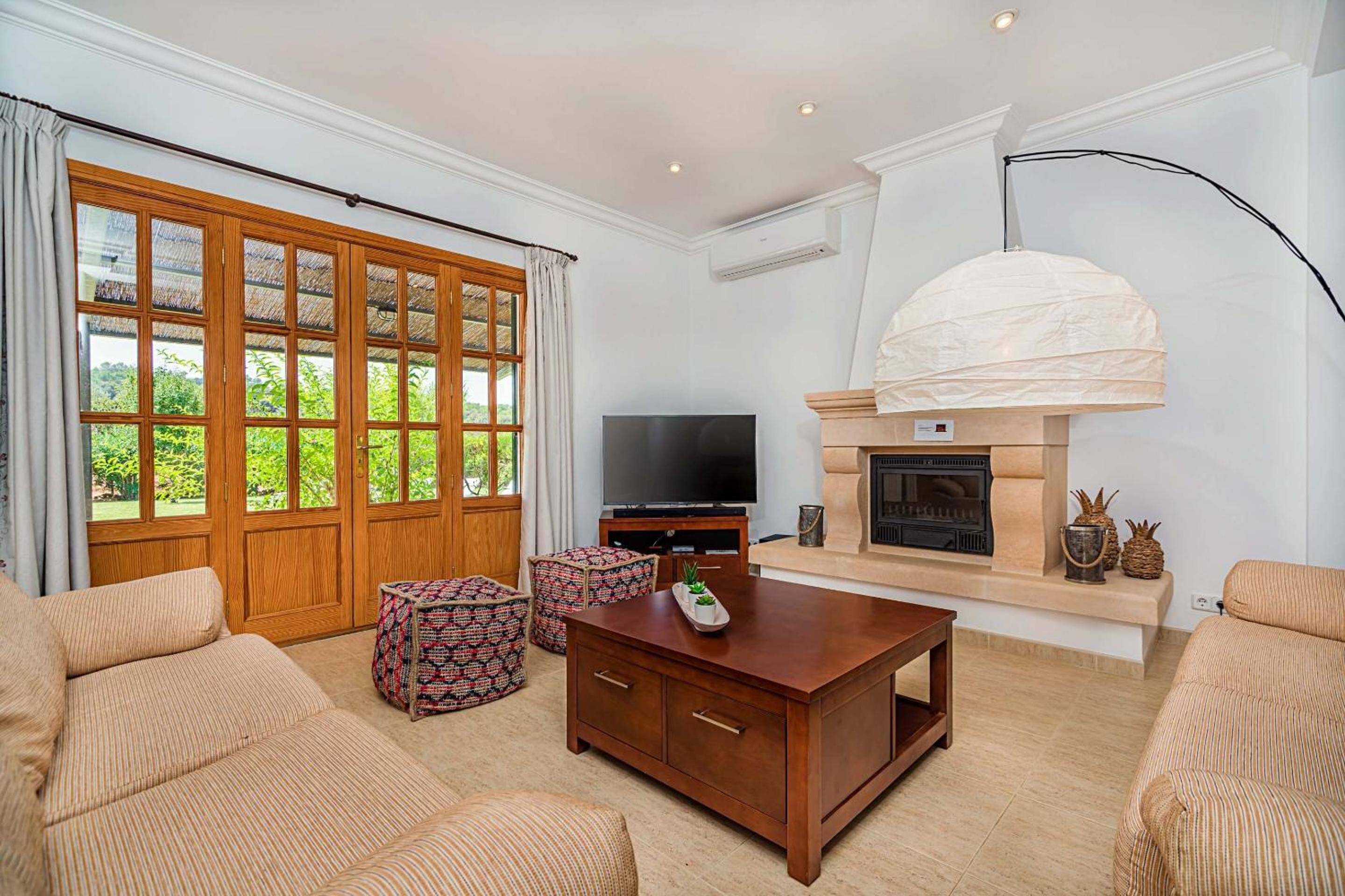 Beautiful Mallorca Villa Lluna Nova 4 Bedrooms Fully AirConditioned Interior Private Pool Sa Pobla