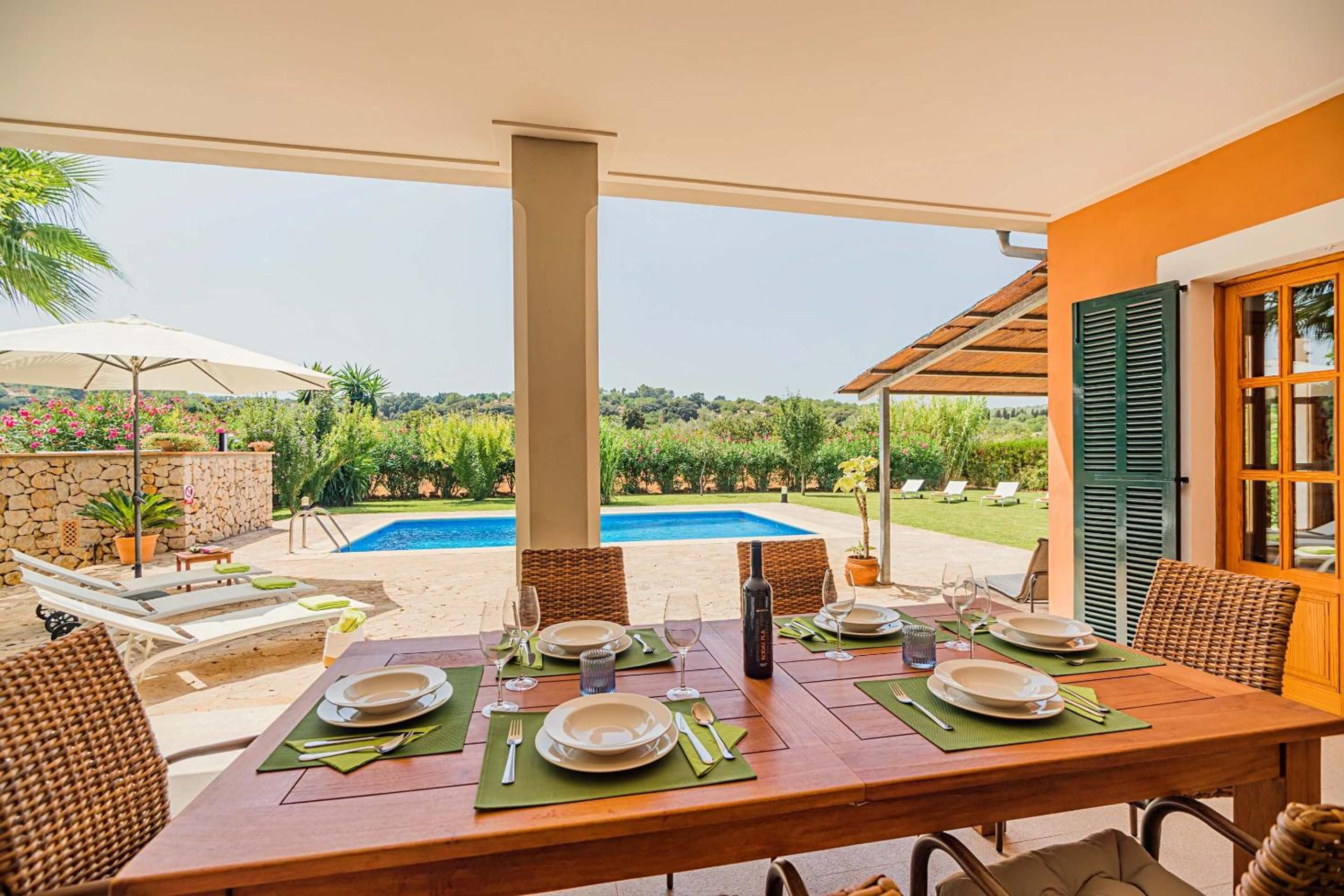 Beautiful Mallorca Villa Lluna Nova 4 Bedrooms Fully AirConditioned Interior Private Pool Sa Pobla