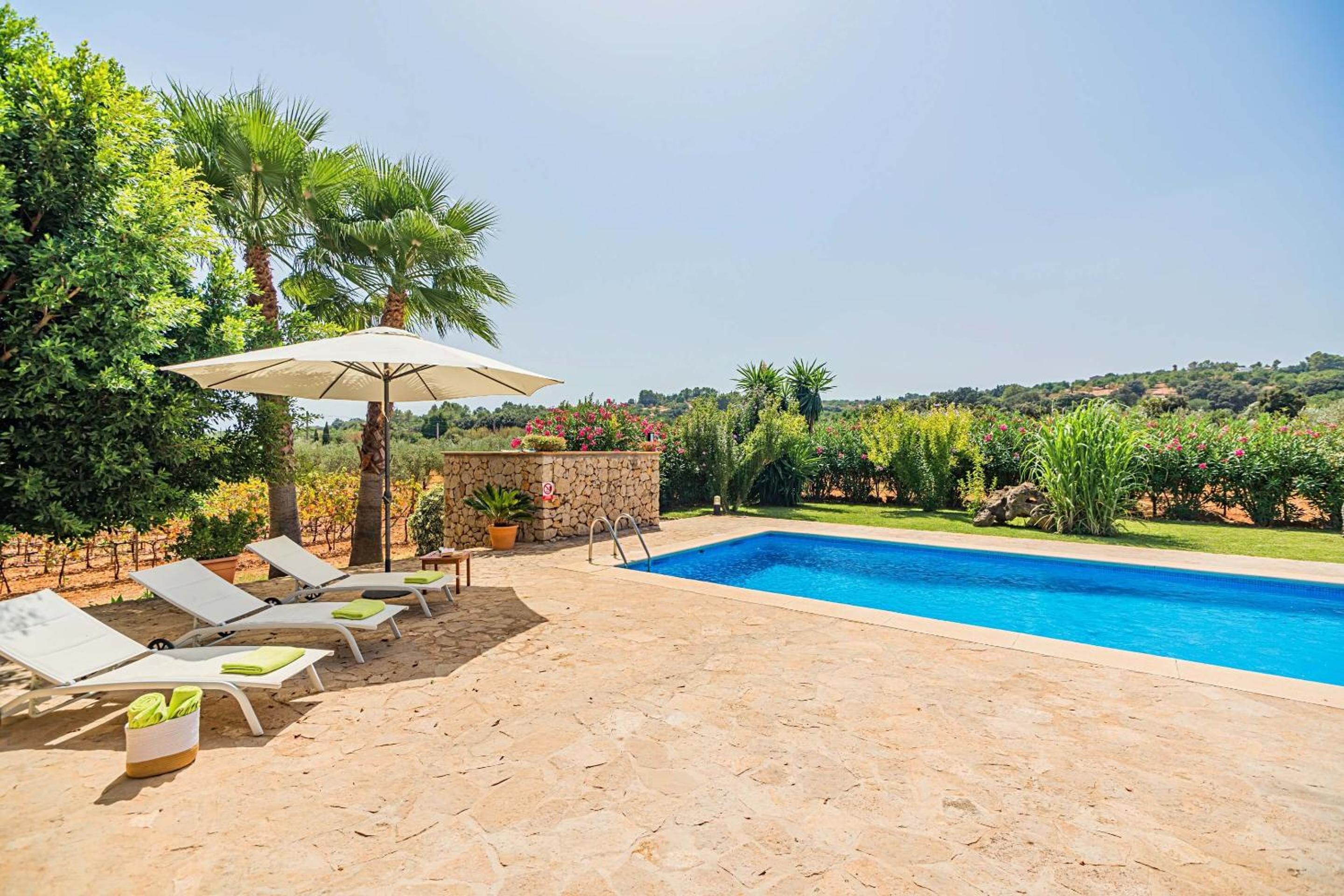 Beautiful Mallorca Villa Lluna Nova 4 Bedrooms Fully AirConditioned Interior Private Pool Sa Pobla