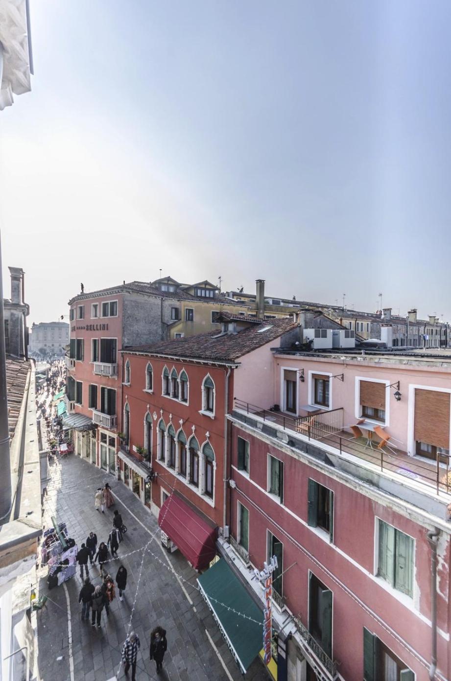 Maurizio House - near the Train Station