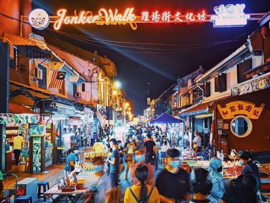 Jonker Street New Cozy Home 20pax Swimming Pool Karaoke photo 5