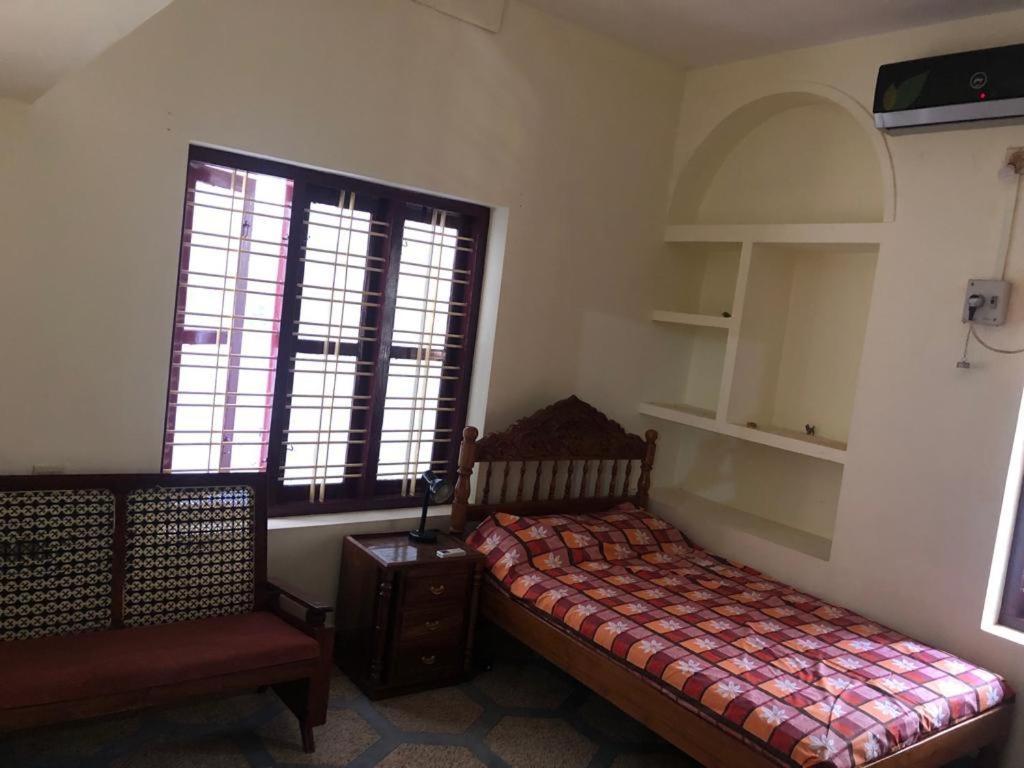 Konni Town Central House with AC rooms view 4