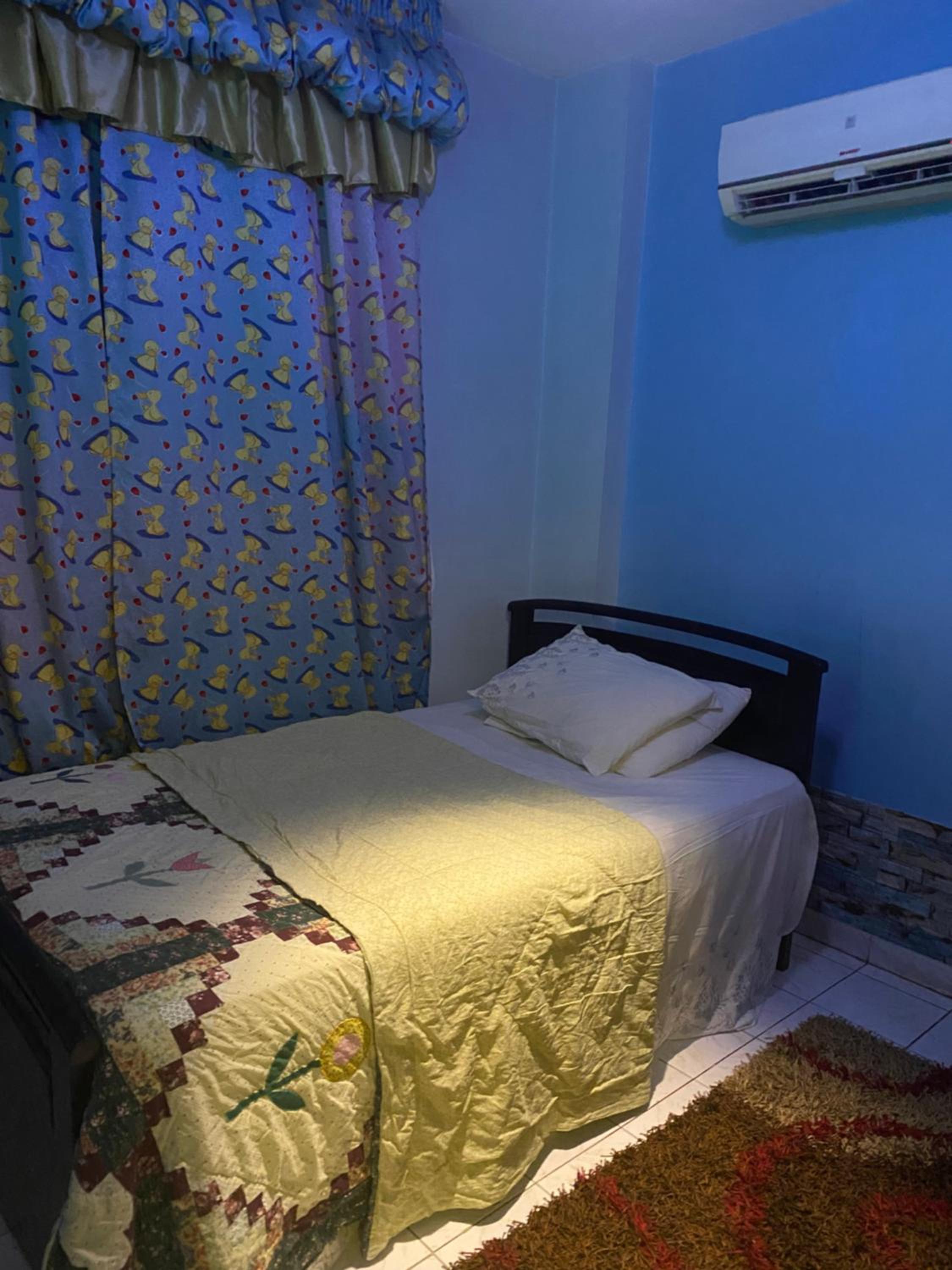 Females only Private bedroom stay with me Rehab city