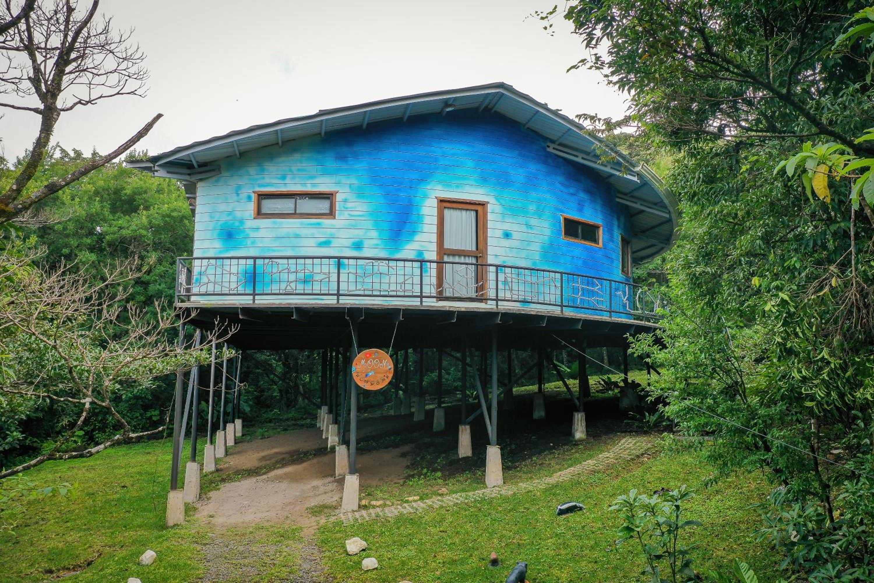 Moon Wonders Vacation House