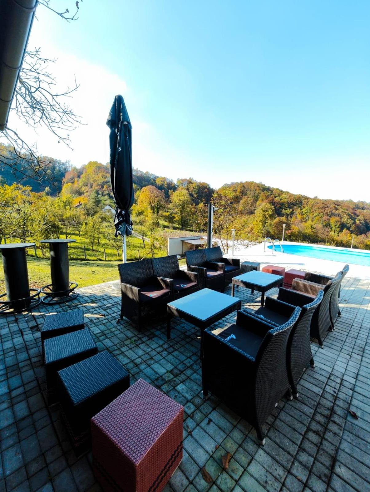 Lexor Holiday Home
