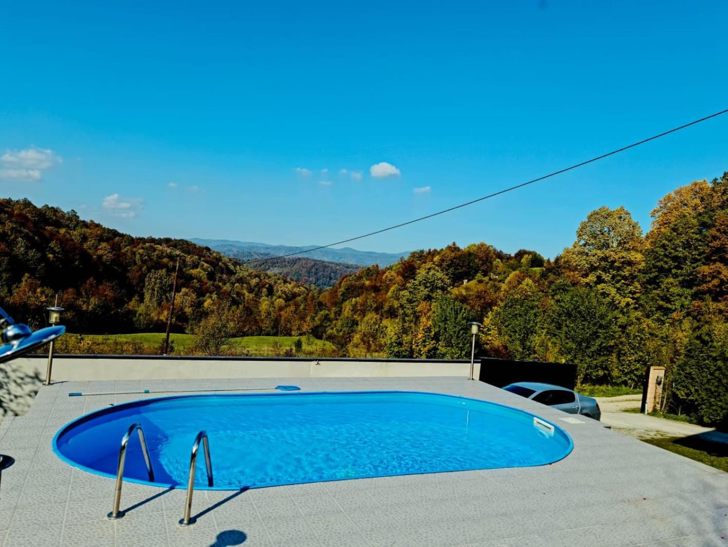 Lexor Holiday Home