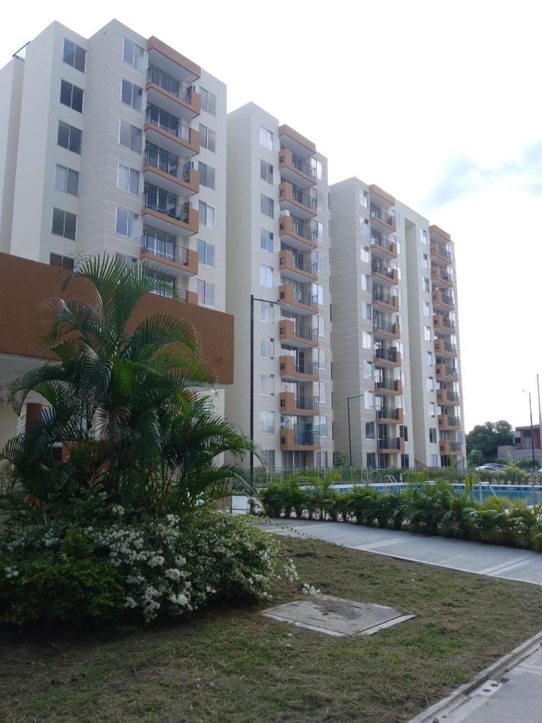 APARTAMENTO COMODO Y ELEGANTE EN RICAURTE CUNDINAMARCA a