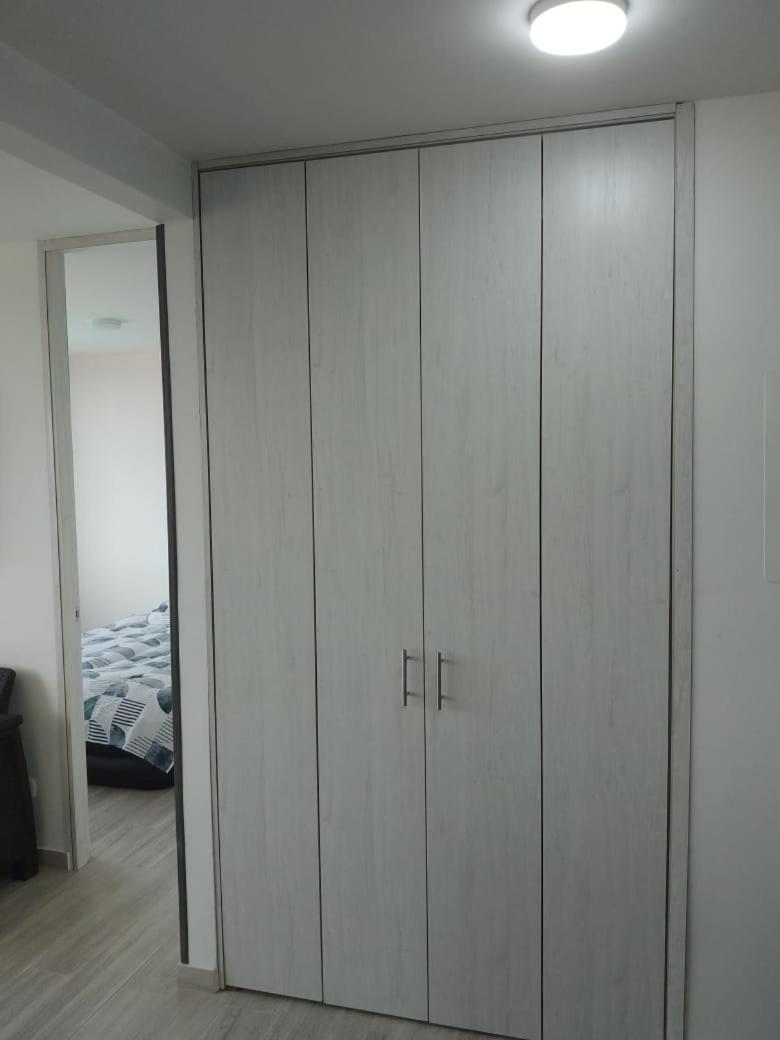 APARTAMENTO COMODO Y ELEGANTE EN RICAURTE CUNDINAMARCA a