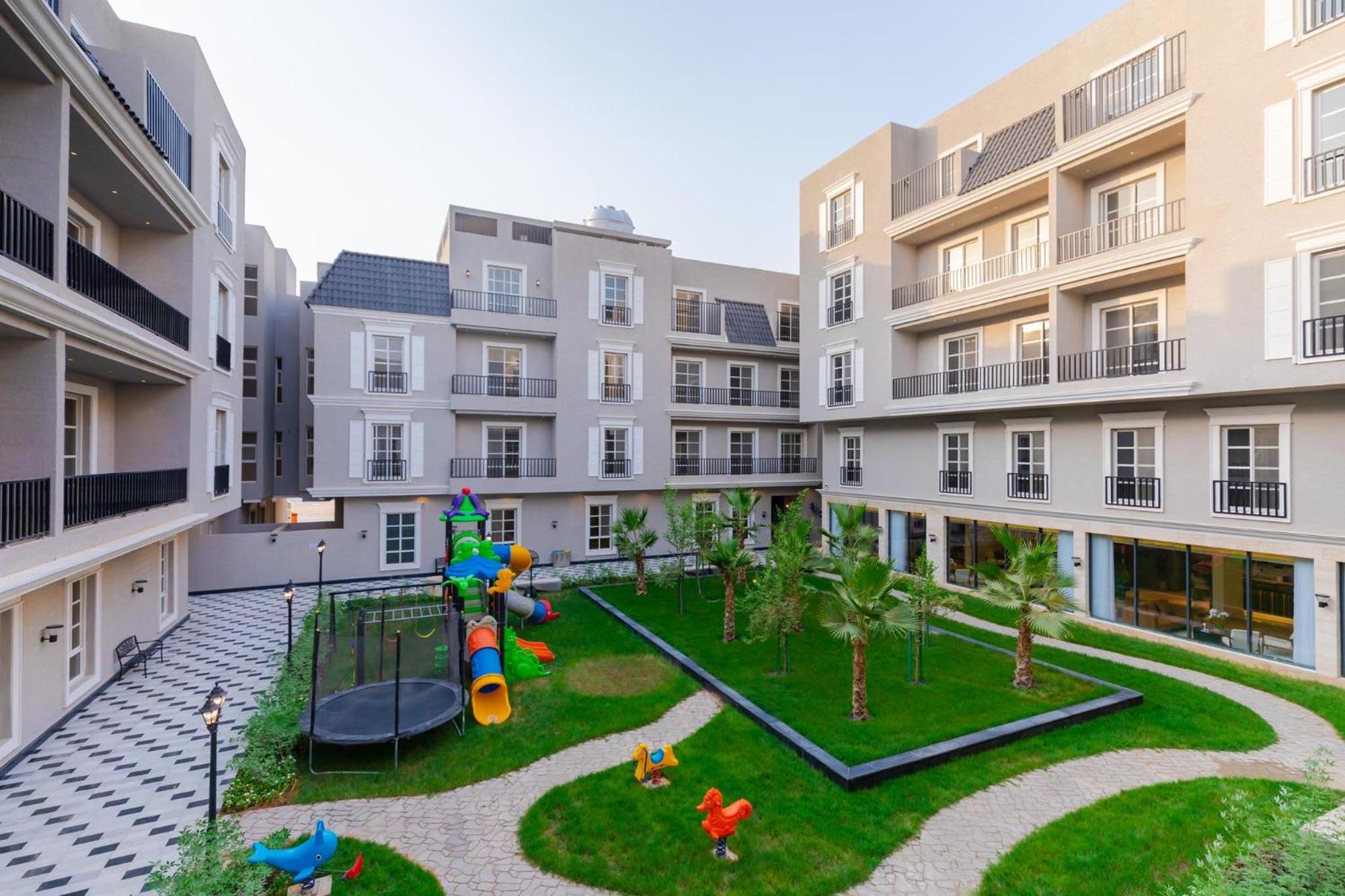 2BR Luxury Stay I 5 Min to Boulevard