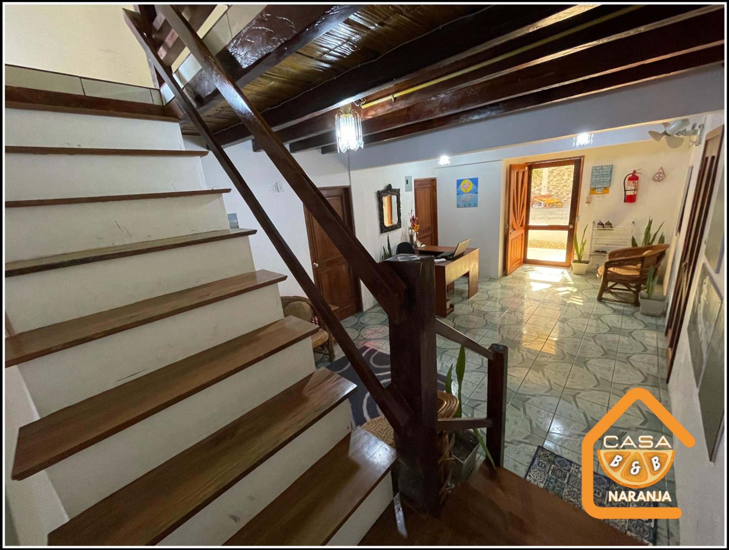 La Casa Naranja Hostal